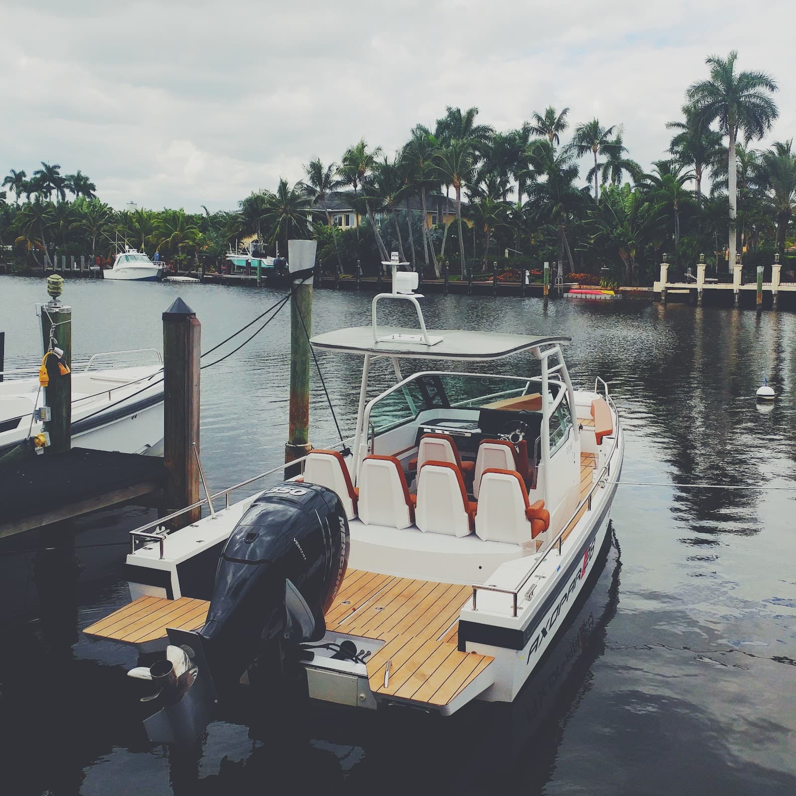 Las Olas Isles - Image 1