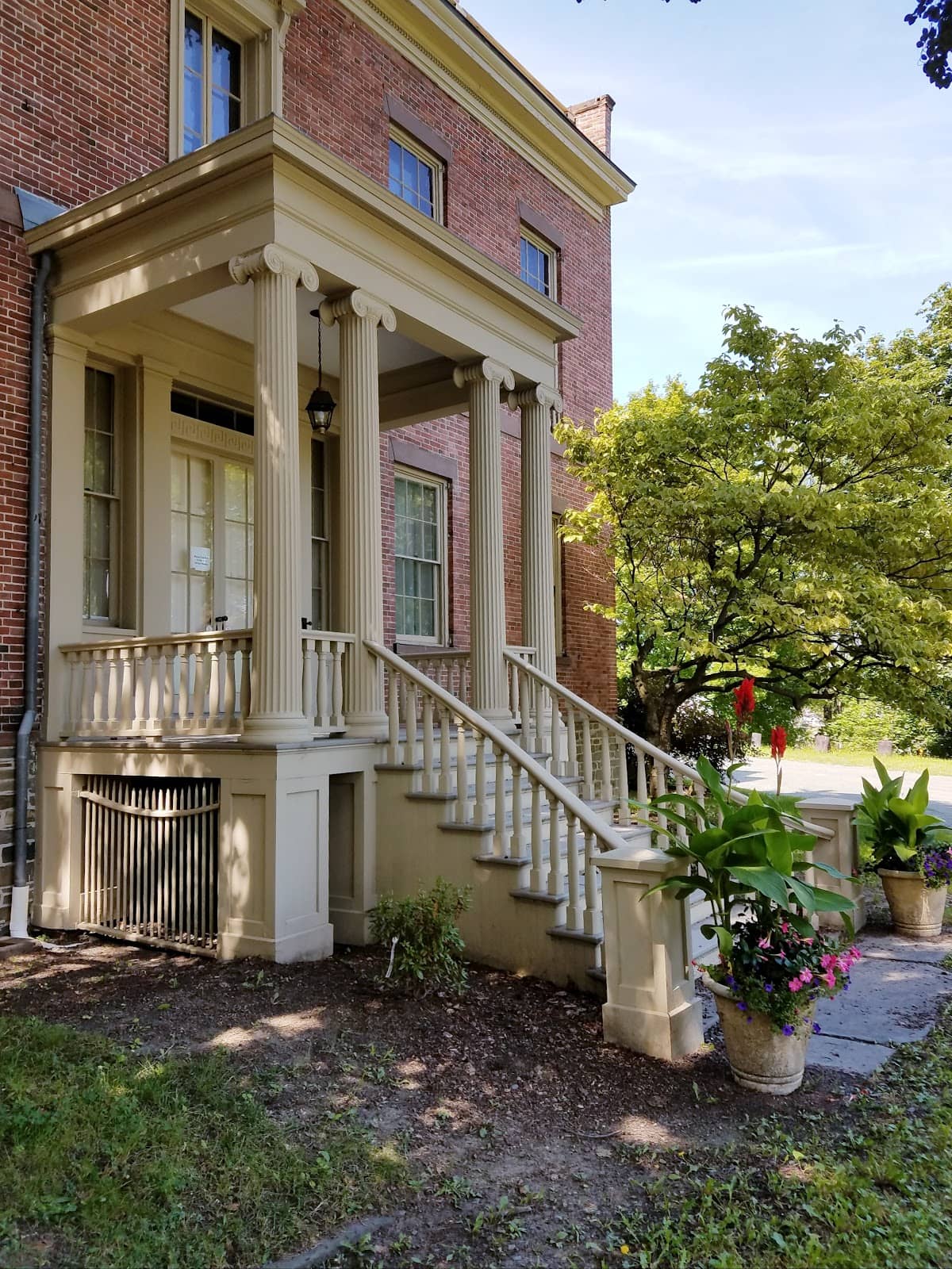 Engaging Guided Tours