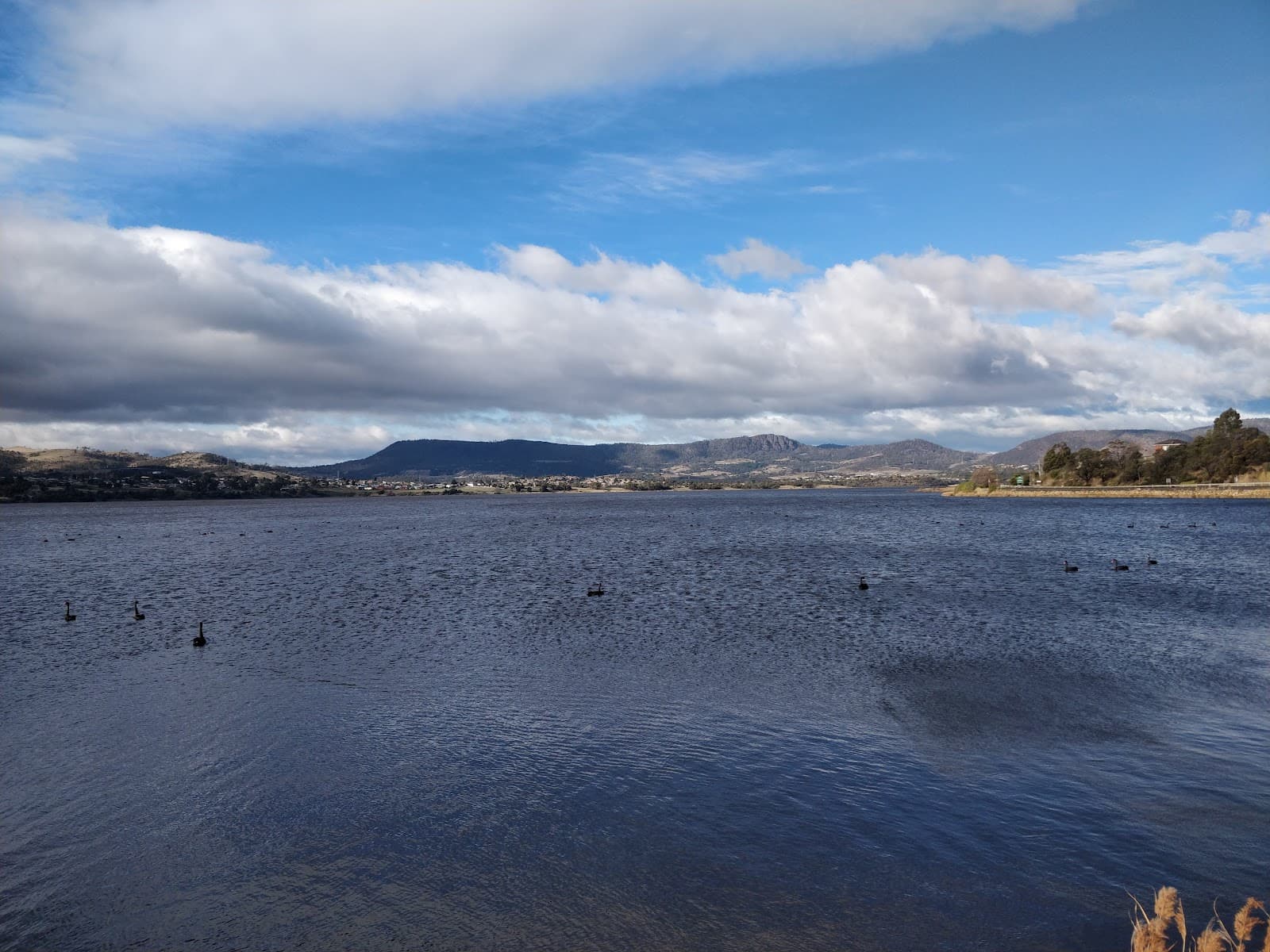 Derwent River Hobart - Image 1
