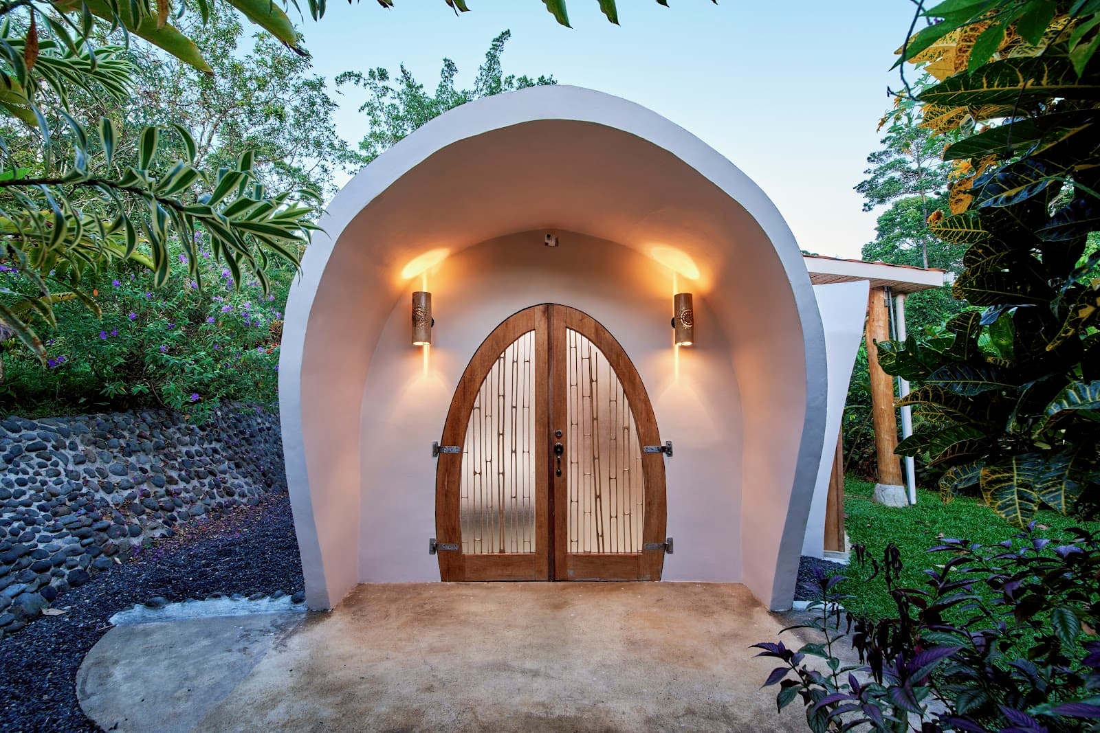 Finca Luna Nueva Lodge & Reserve - Image 1