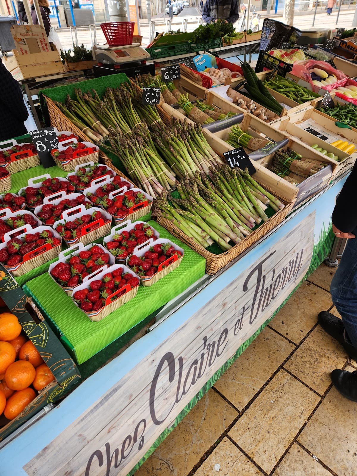 Marché de Plan Cabanes - Image 1