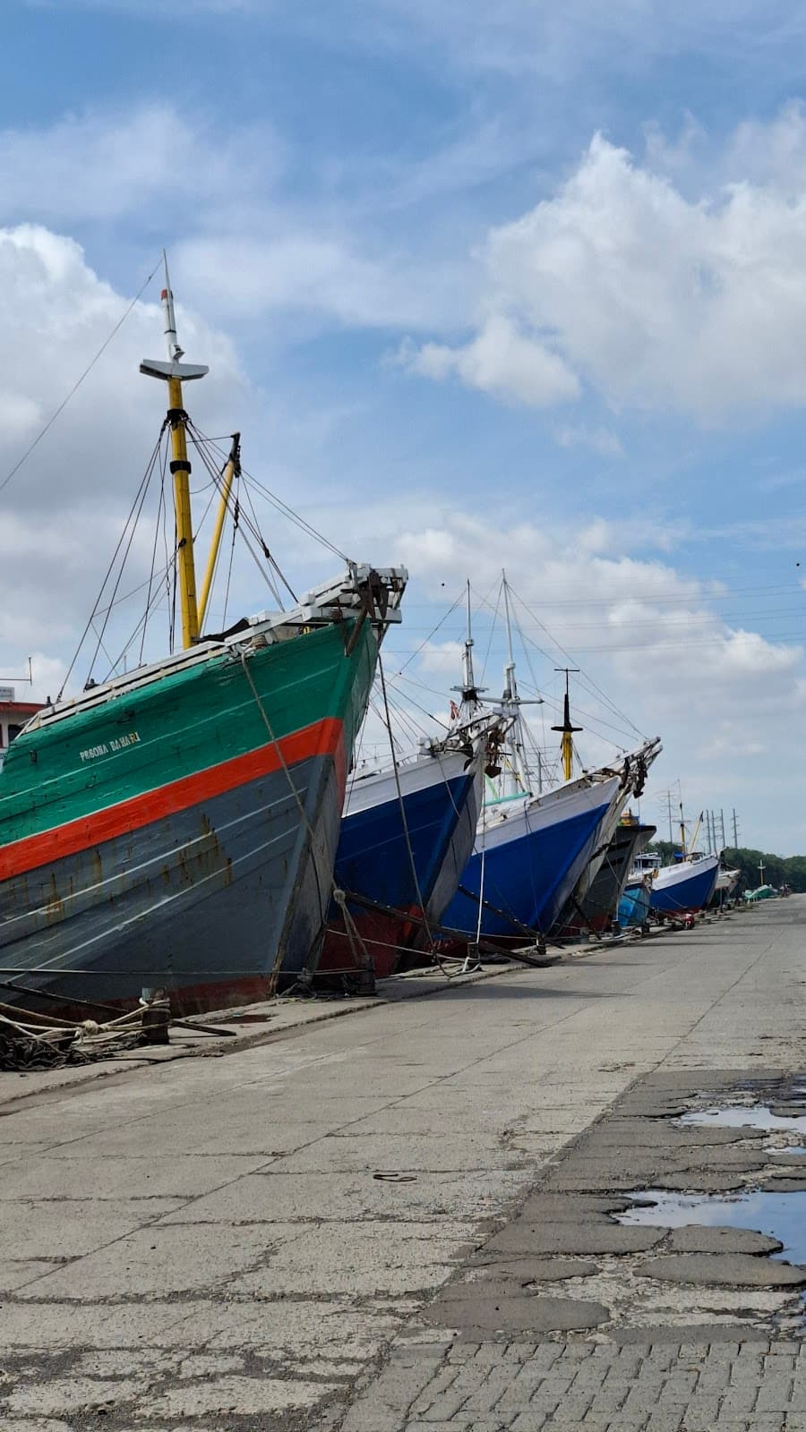 Kalimas Traditional Harbor - Image 1