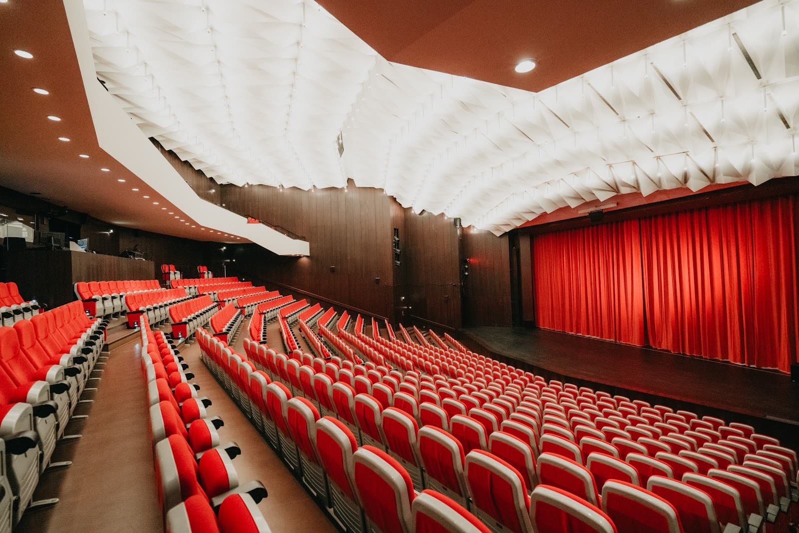 Theater und Konzerthaus Solingen - Image 1