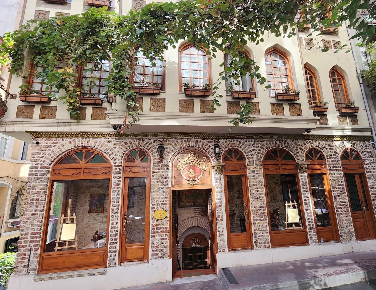 Ağa Hamamı - Image 1