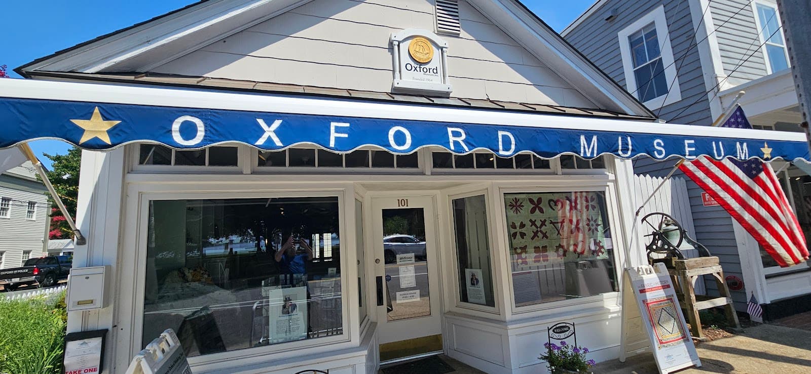 Oxford Museum - Image 1