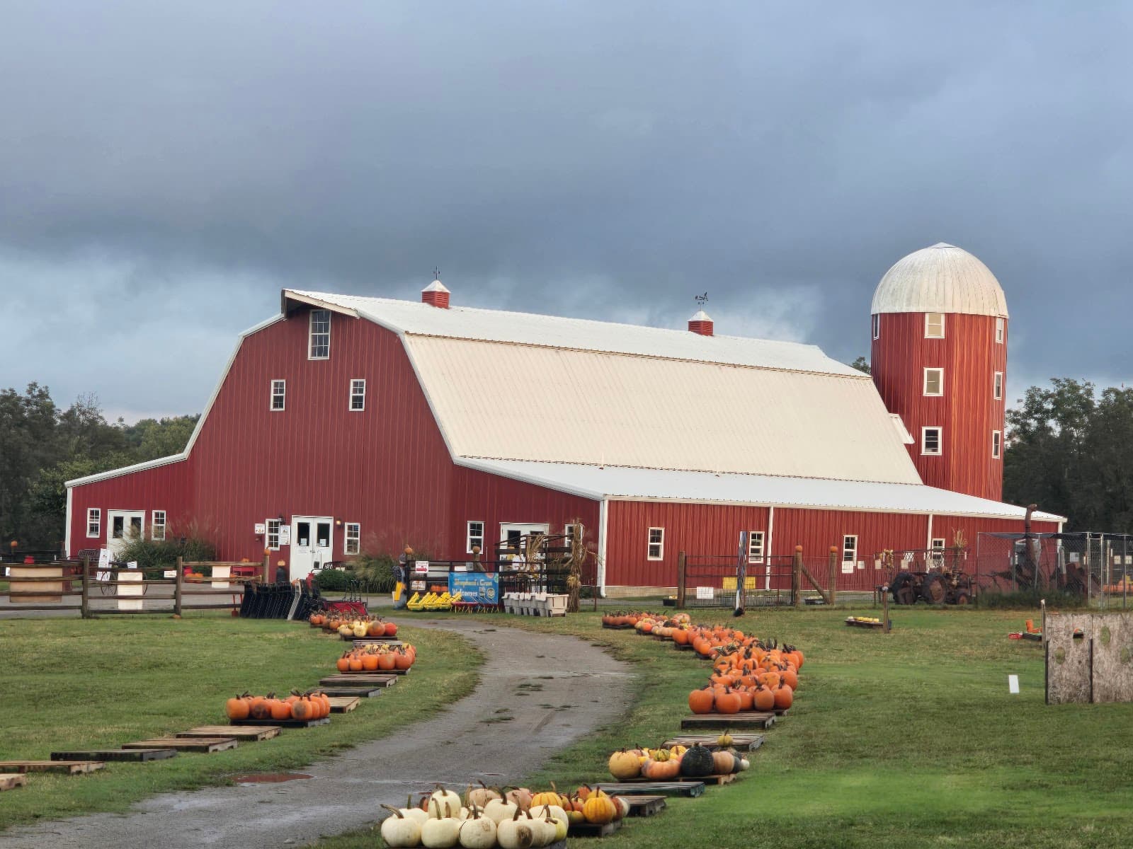Shepherd's Cross Farm - Image 1