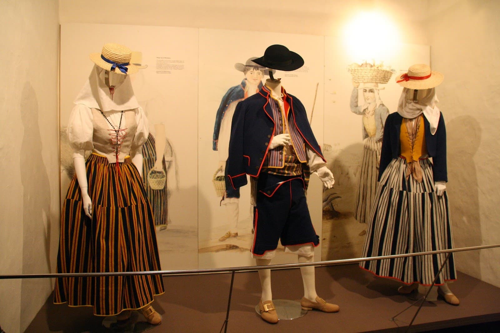 Casa de Carta MHA - Image 1