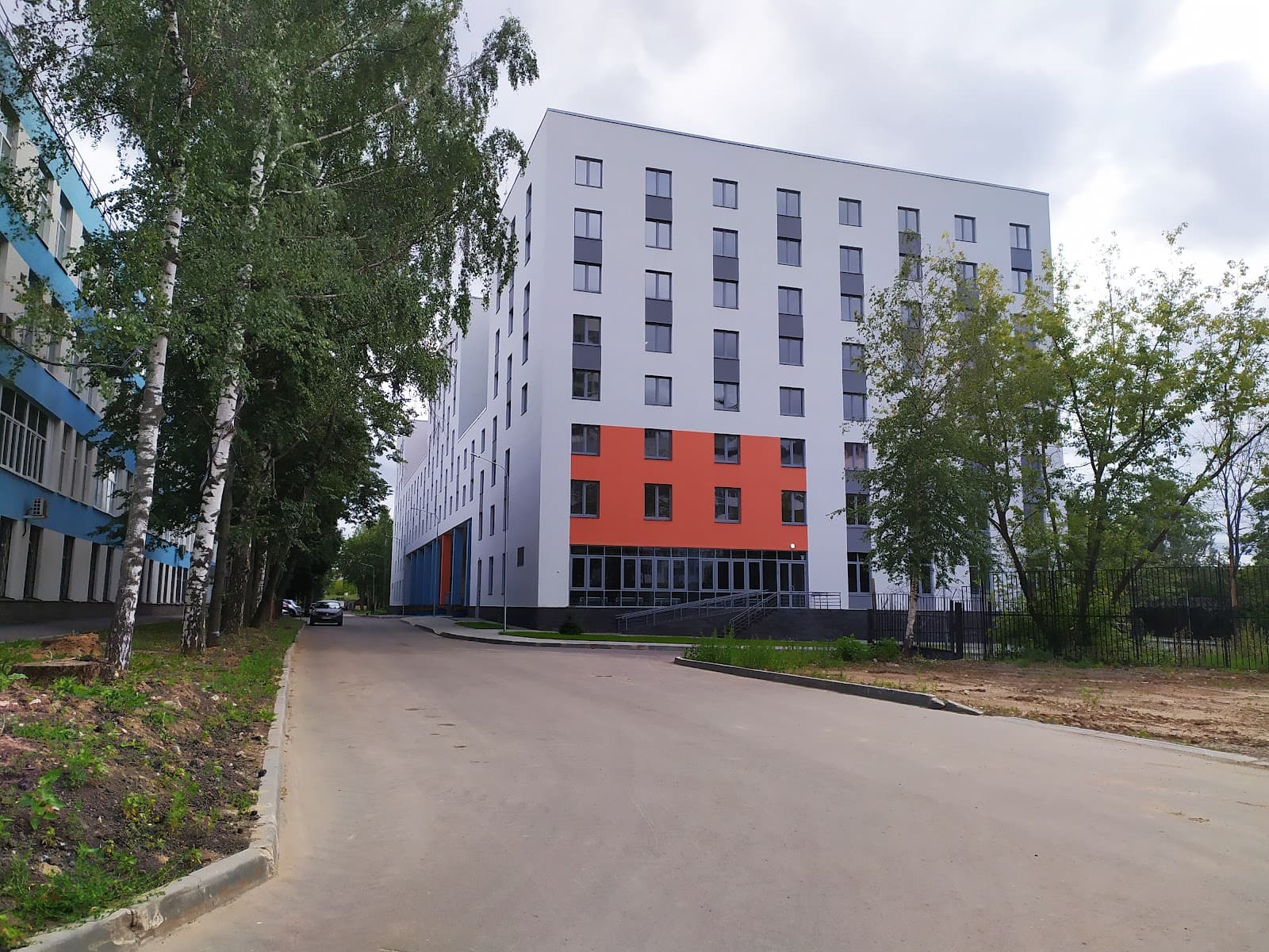 Nizhny Novgorod State University Main Building - Image 1