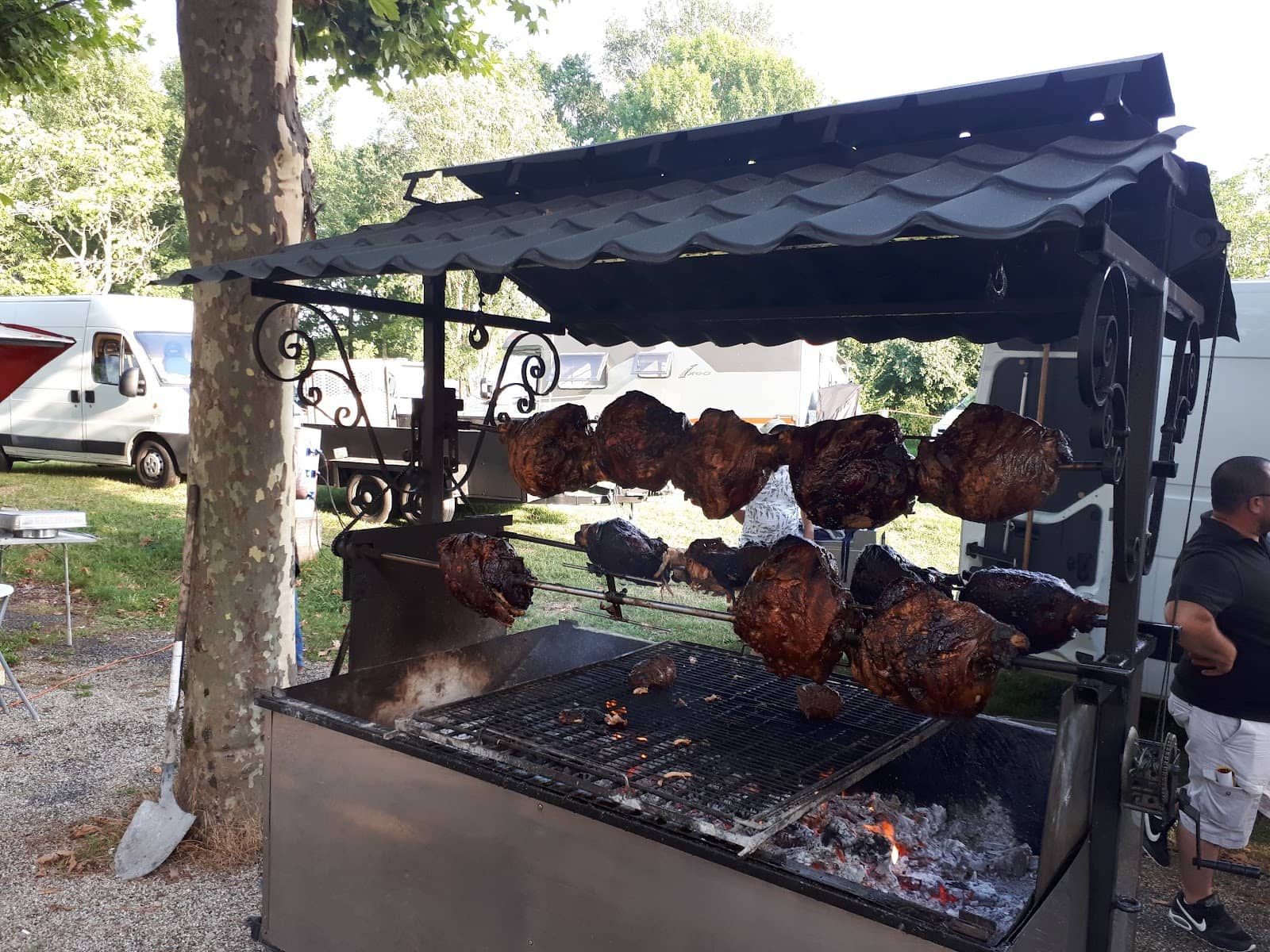 Communal Dining Experience