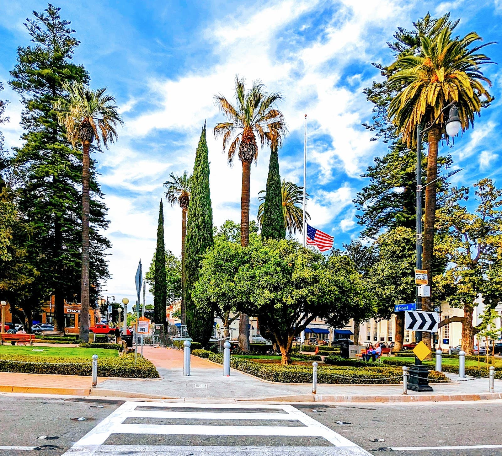 Plaza Square Park (Orange Circle) - Image 1