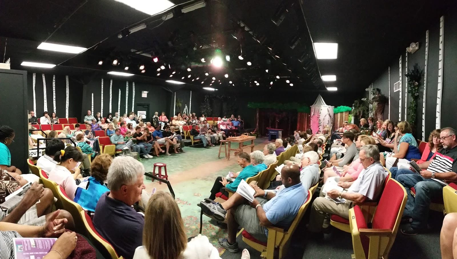 Town & Gown Theatre - Image 1