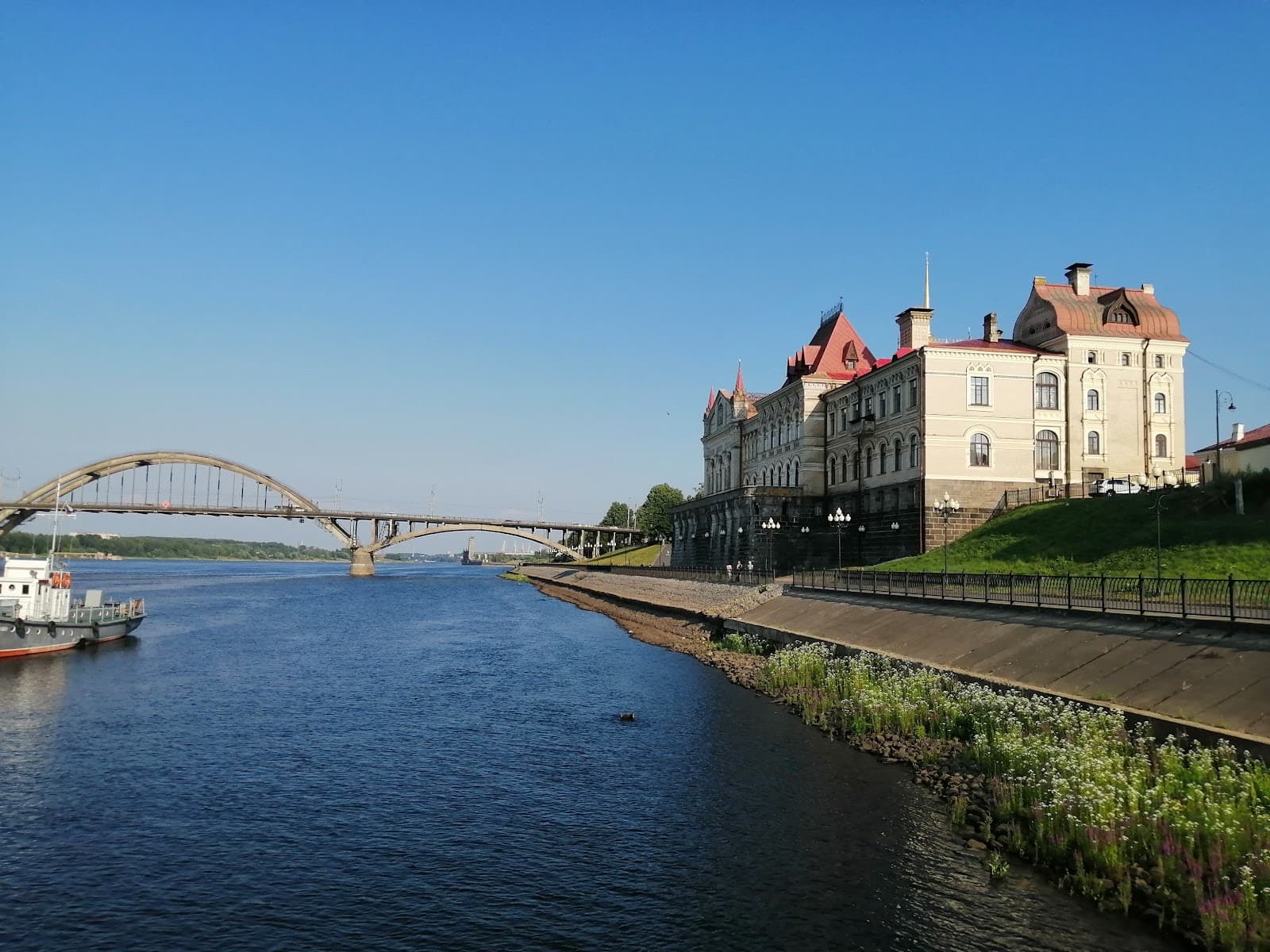 Rybinsk Reservoir - Image 1