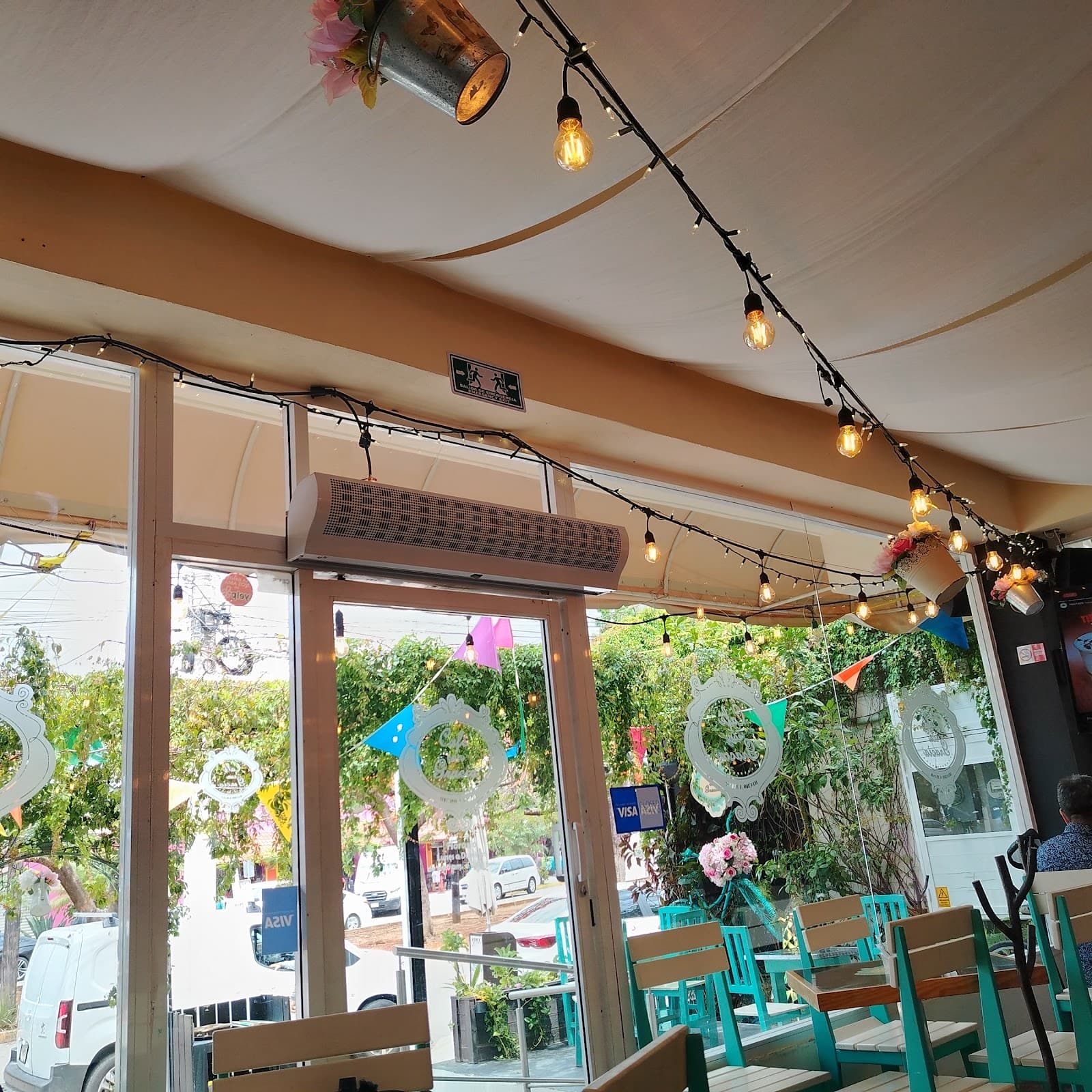 Café de Gracias - Image 1