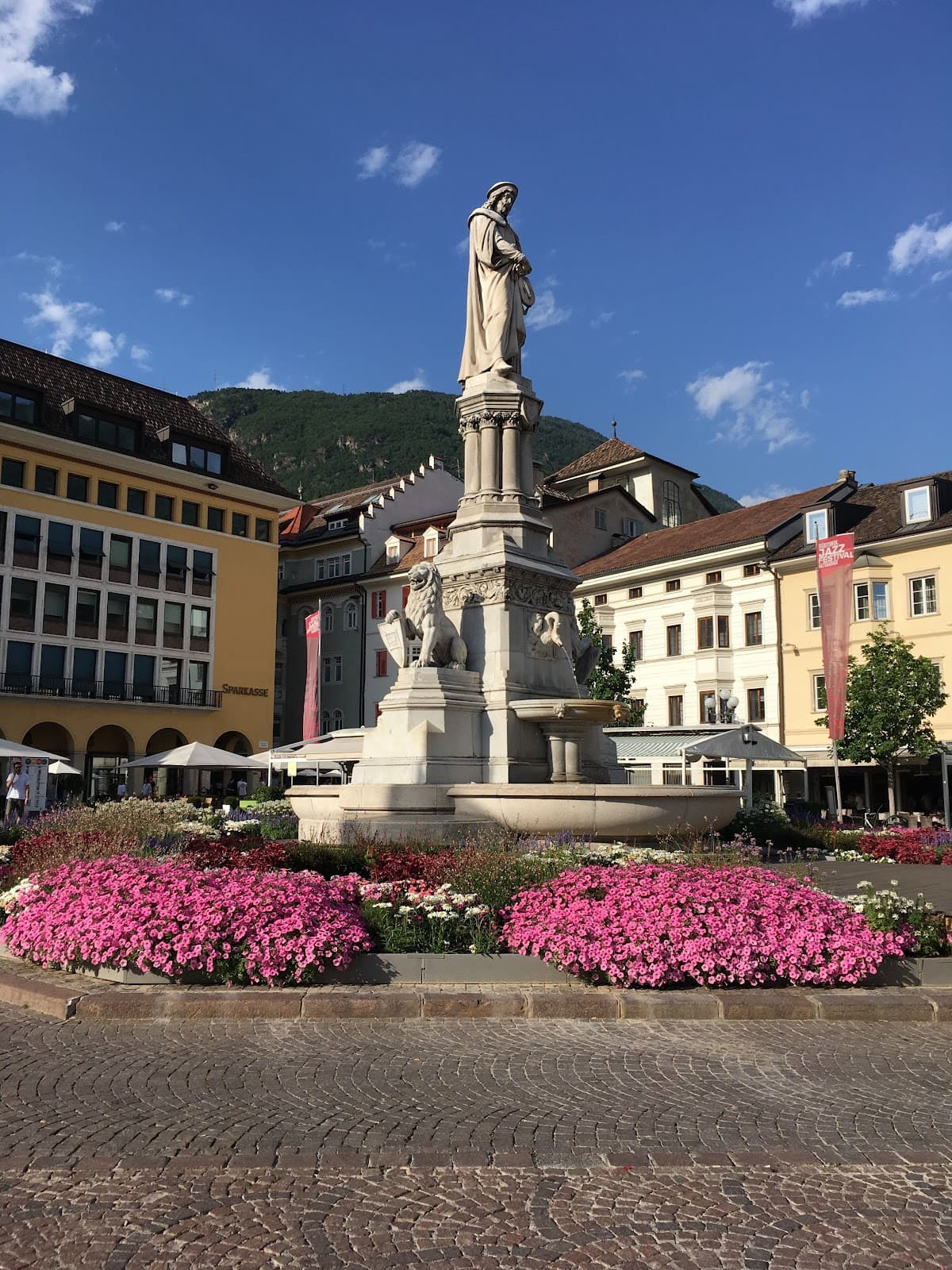 Piazza Walther (Waltherplatz) Bolzano - Image 1