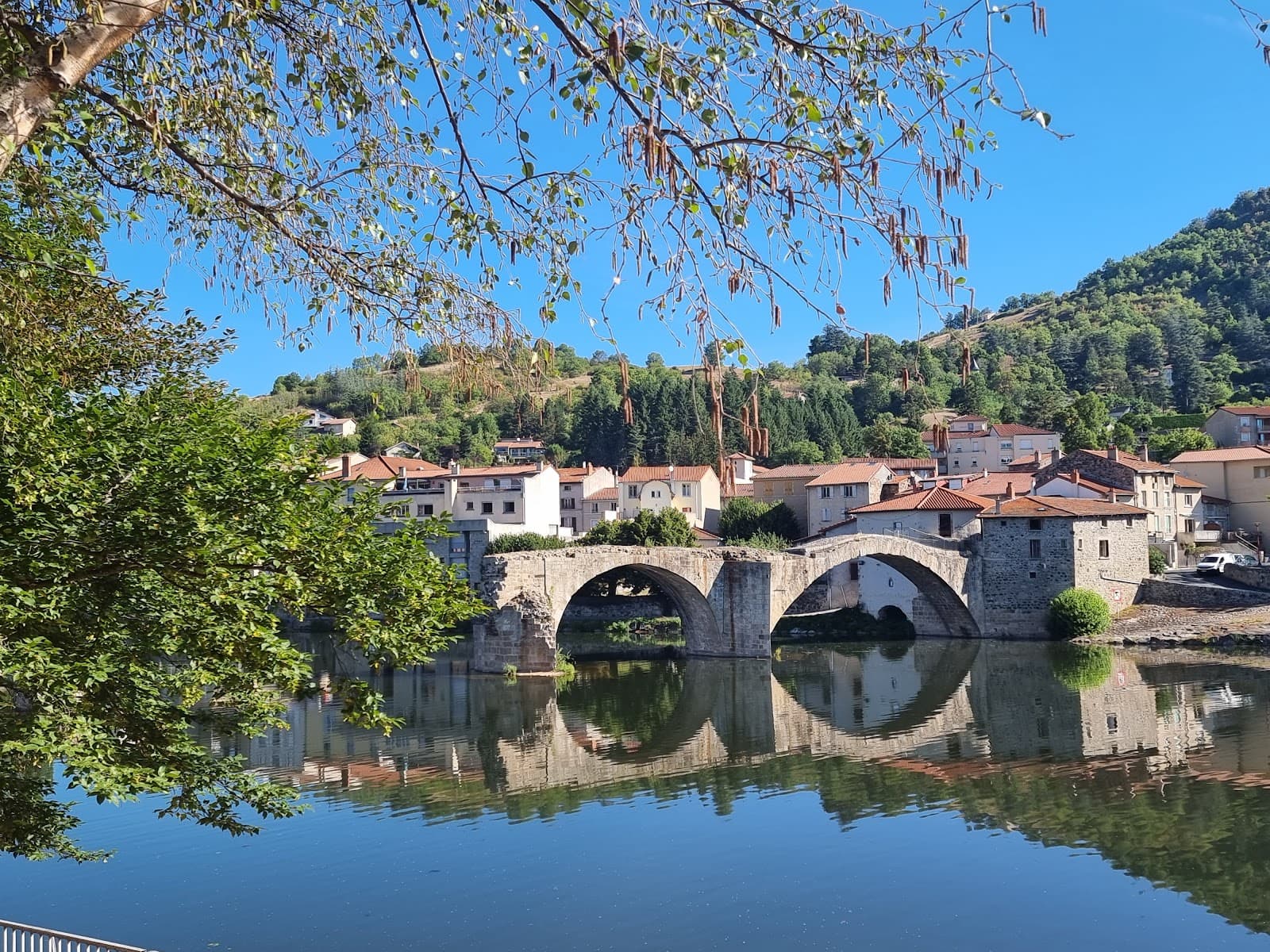 Vieux Pont de Brives-Charensac - Image 1
