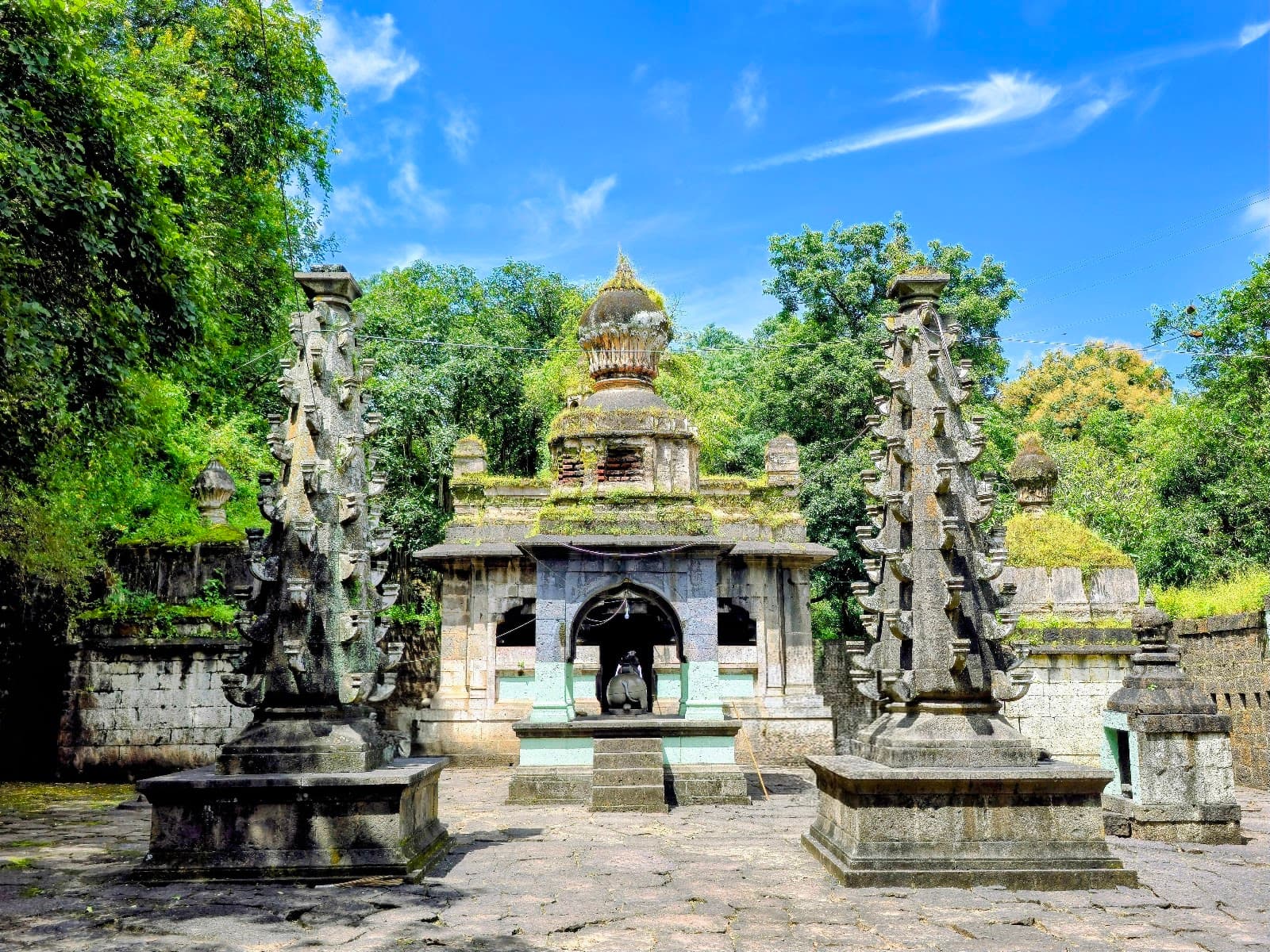 Atpateshwar Temple - Image 1