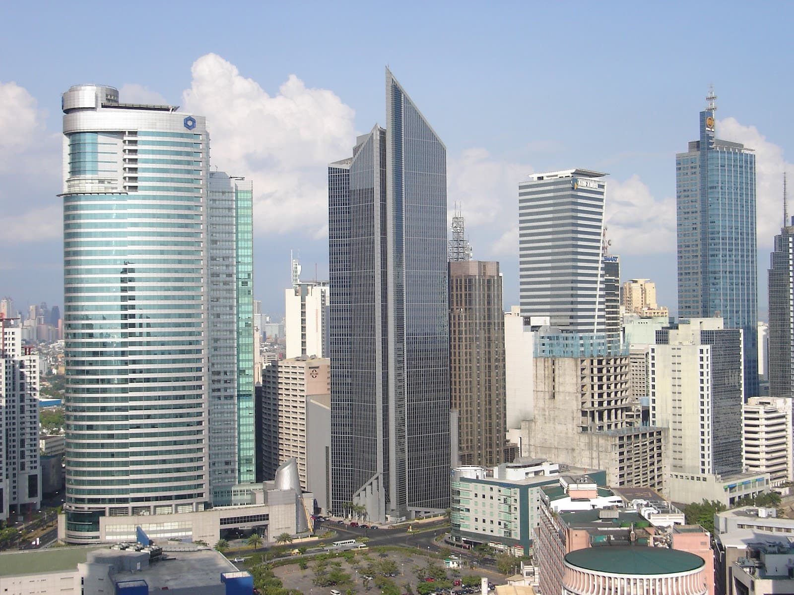 GT International Tower - Image 1