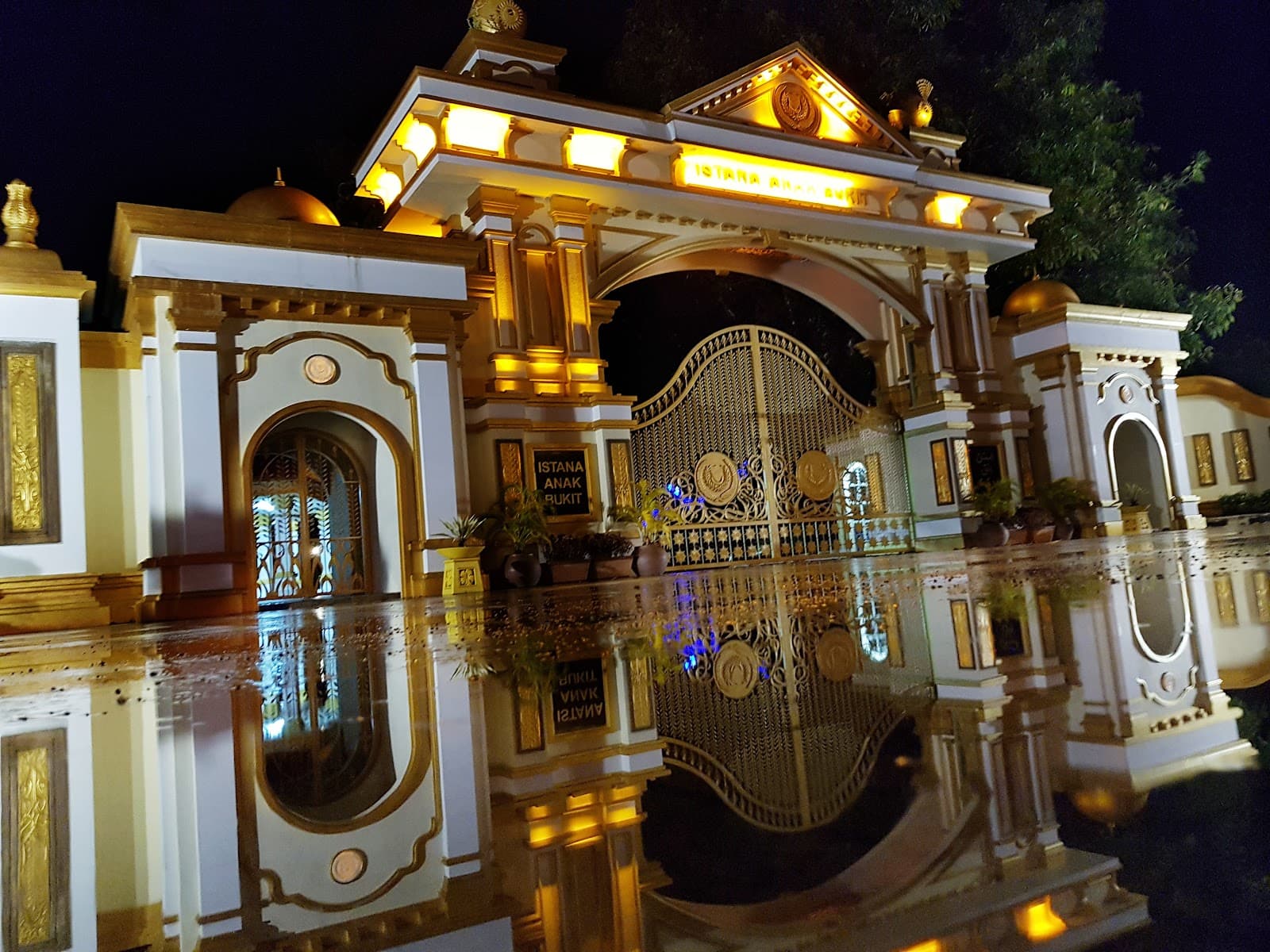 Anak Bukit Palace - Image 1