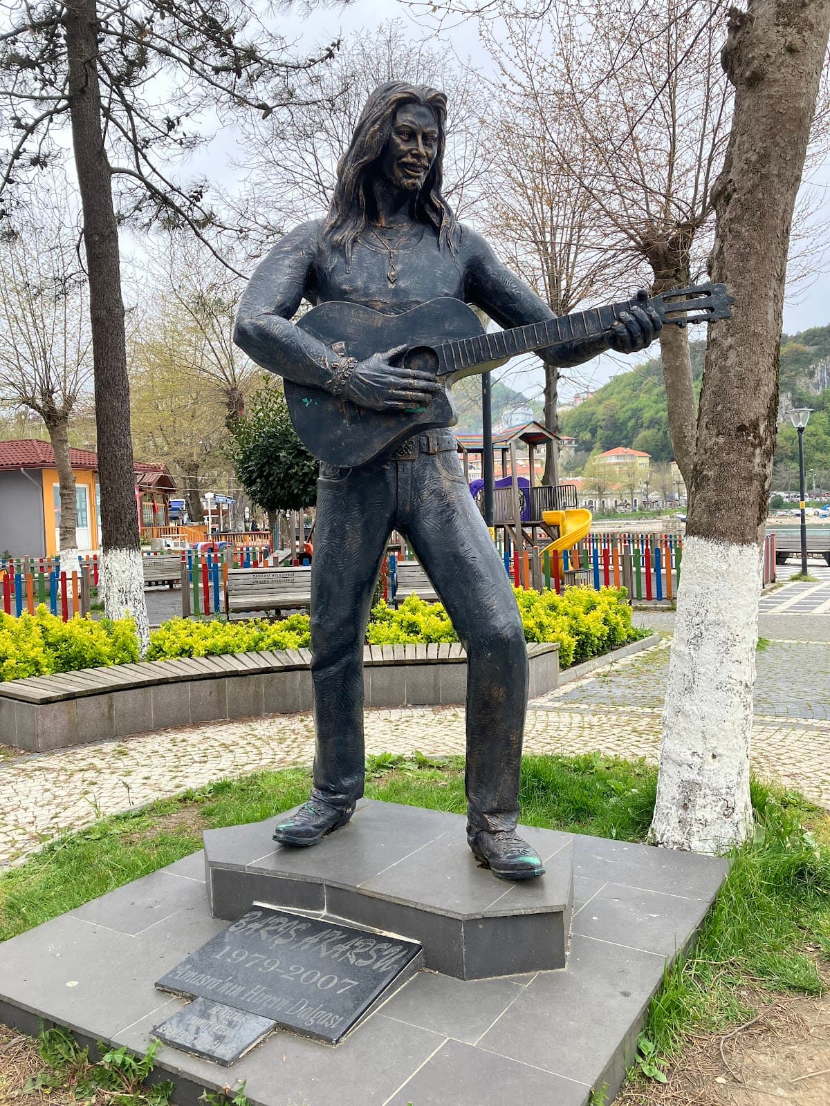 Barış Akarsu Monument - Image 1