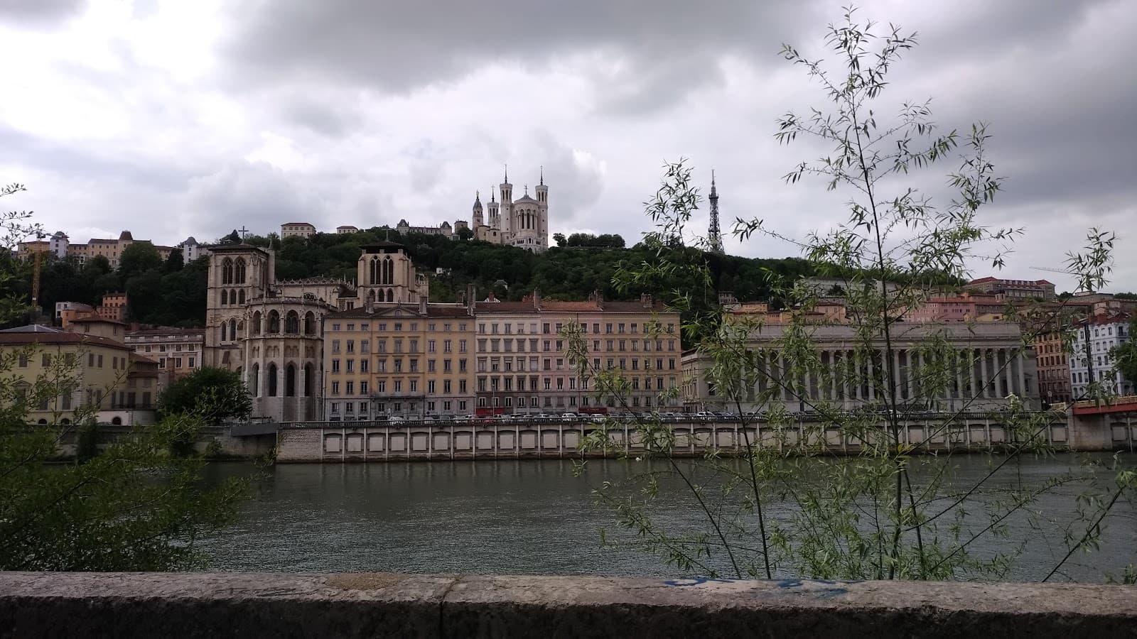 Quai des Célestins Lyon - Image 1