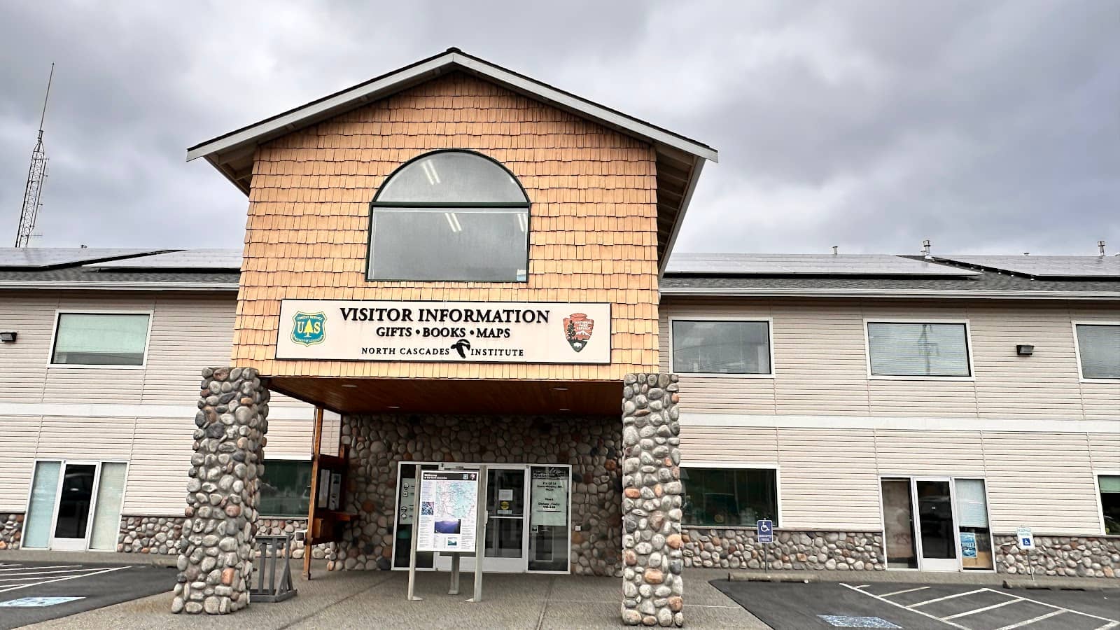 Washington Pass Overlook