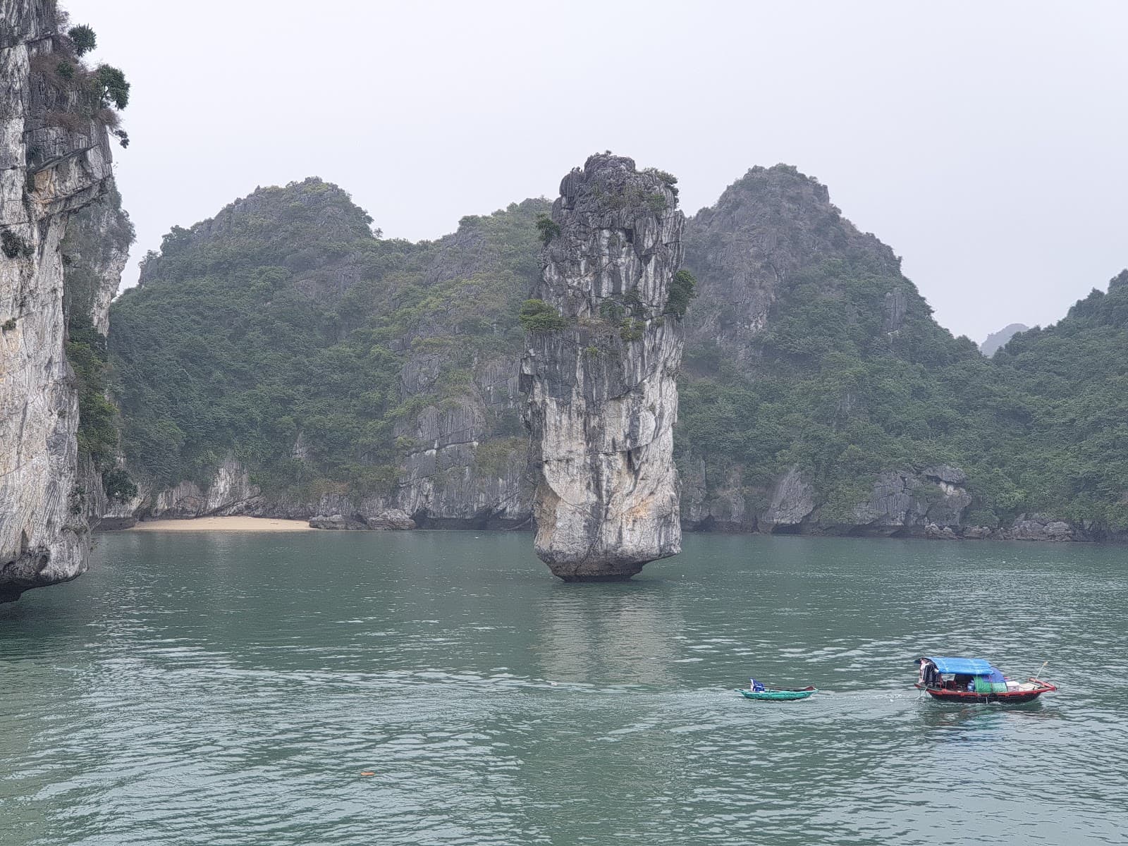 Trau Bau Lagoon - Image 1