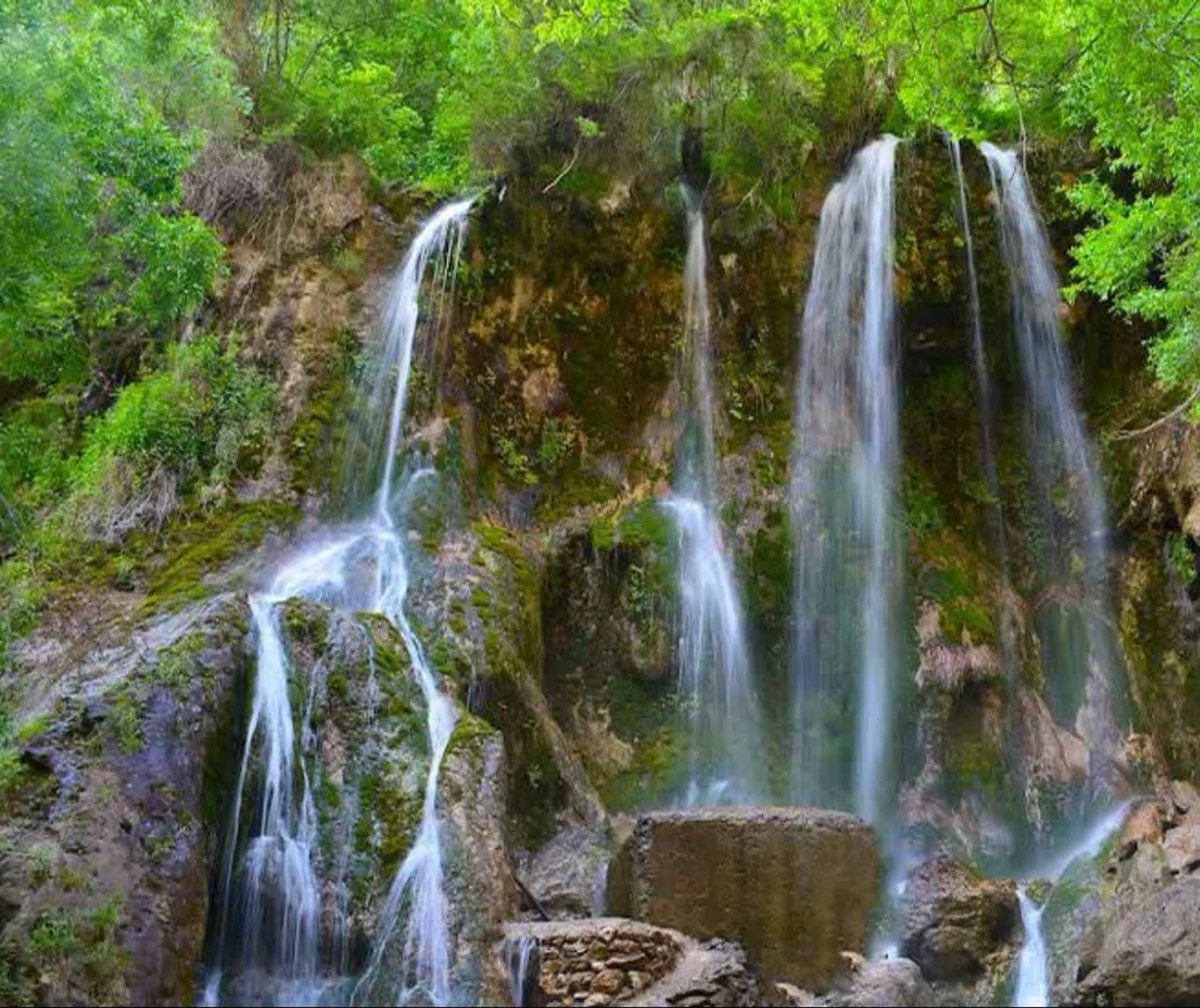Akhlamad Waterfall - Image 1