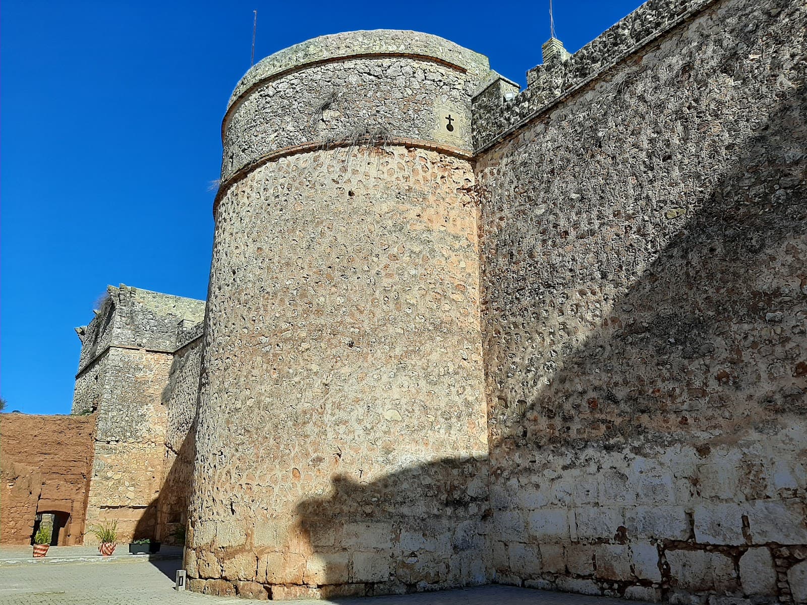 Niebla Castle and Walls - Image 1