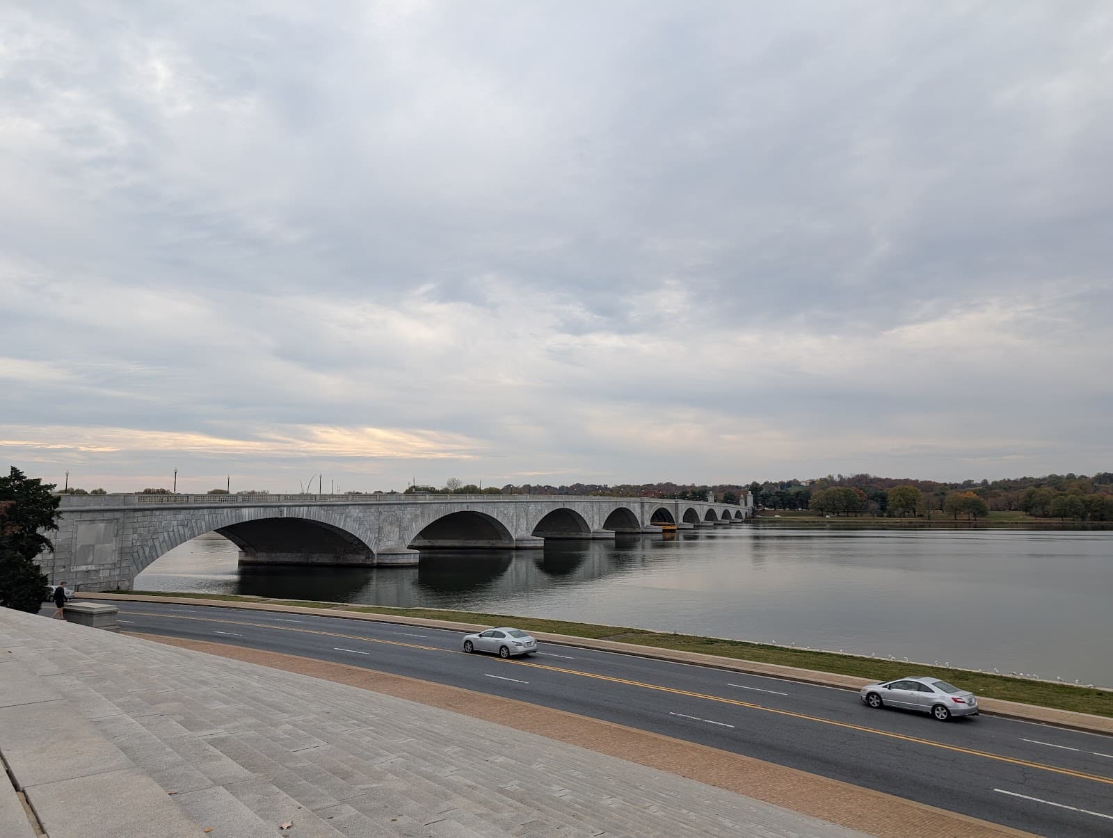 Watergate Steps and The Watergate - Image 1