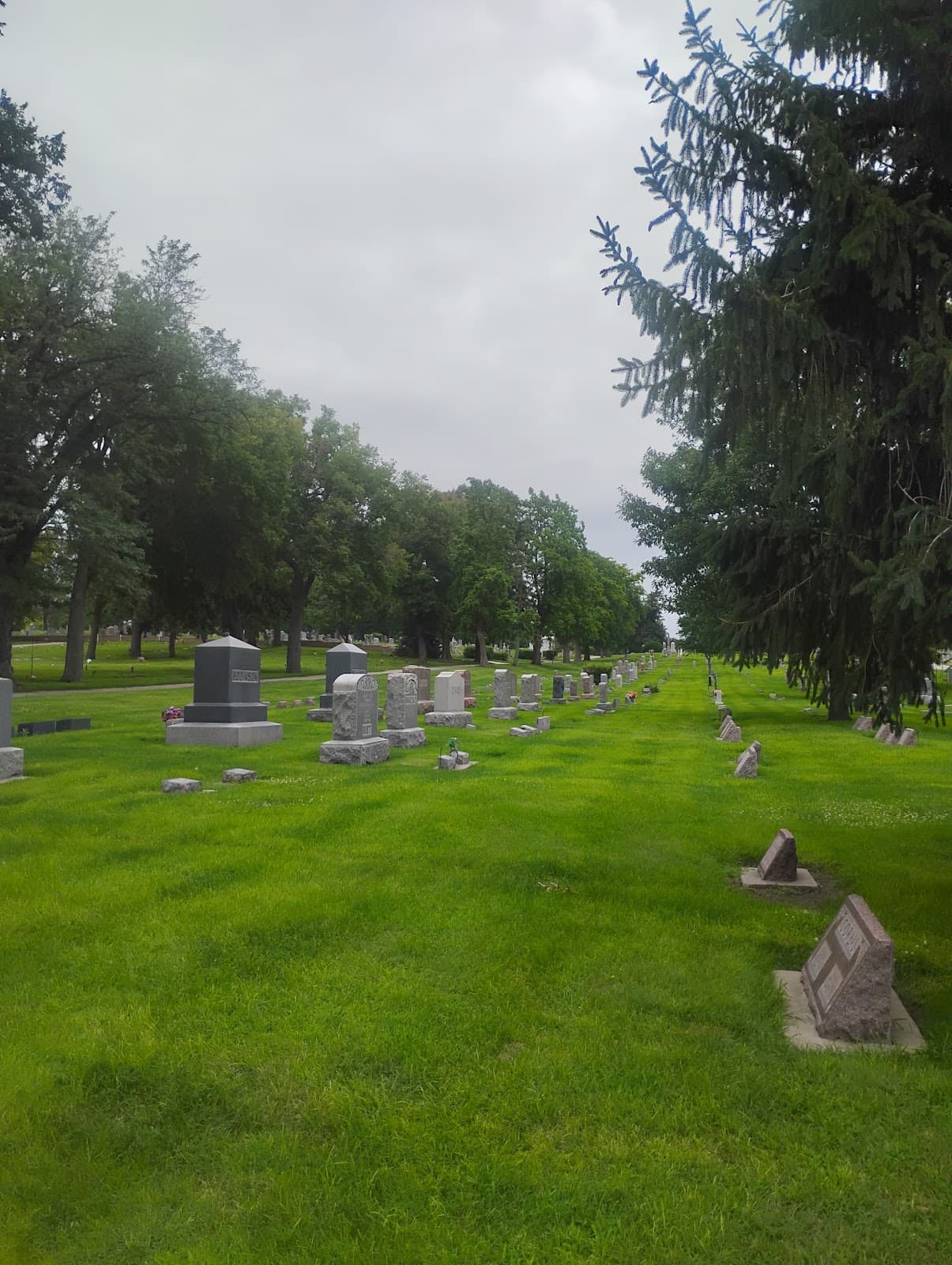 Kearney Cemetery - Image 1
