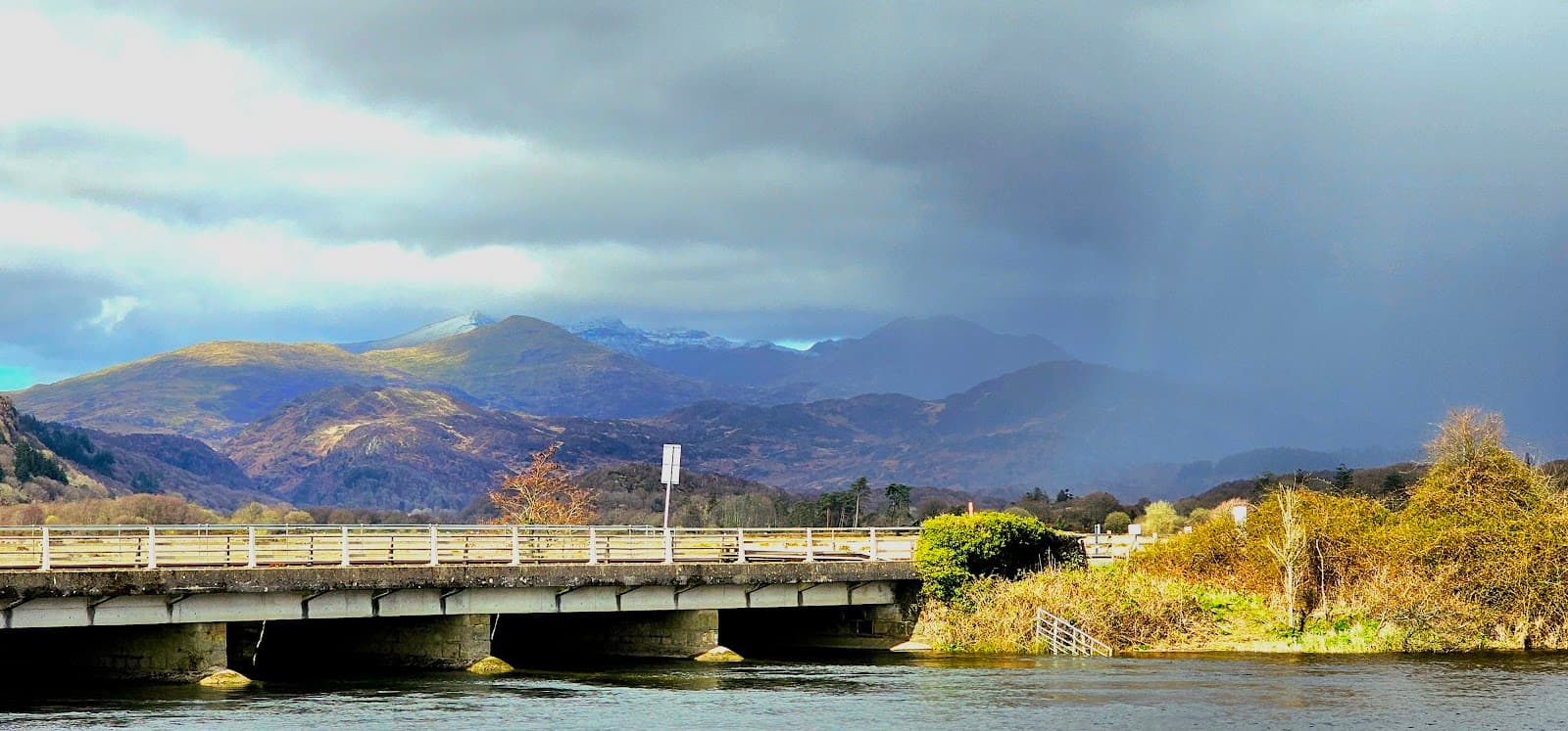 Glaslyn Osprey Centre Pont Croesor - Image 1