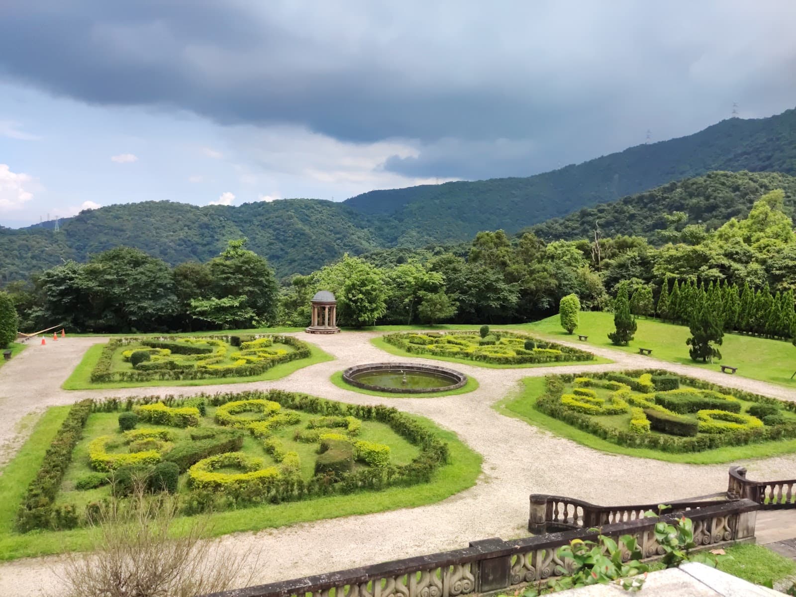 Renshan Botanical Garden - Image 1
