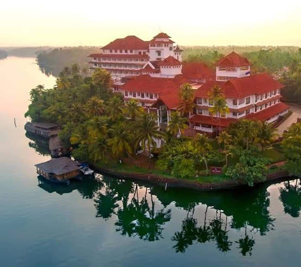 Ashtamudi Lake - Image 1