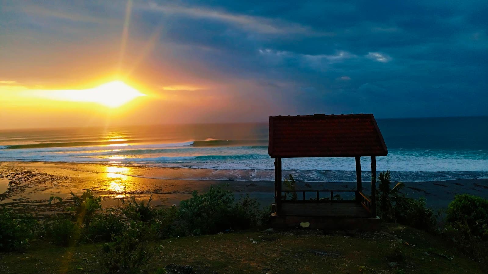 Balangan Cliff Viewpoint - Image 1