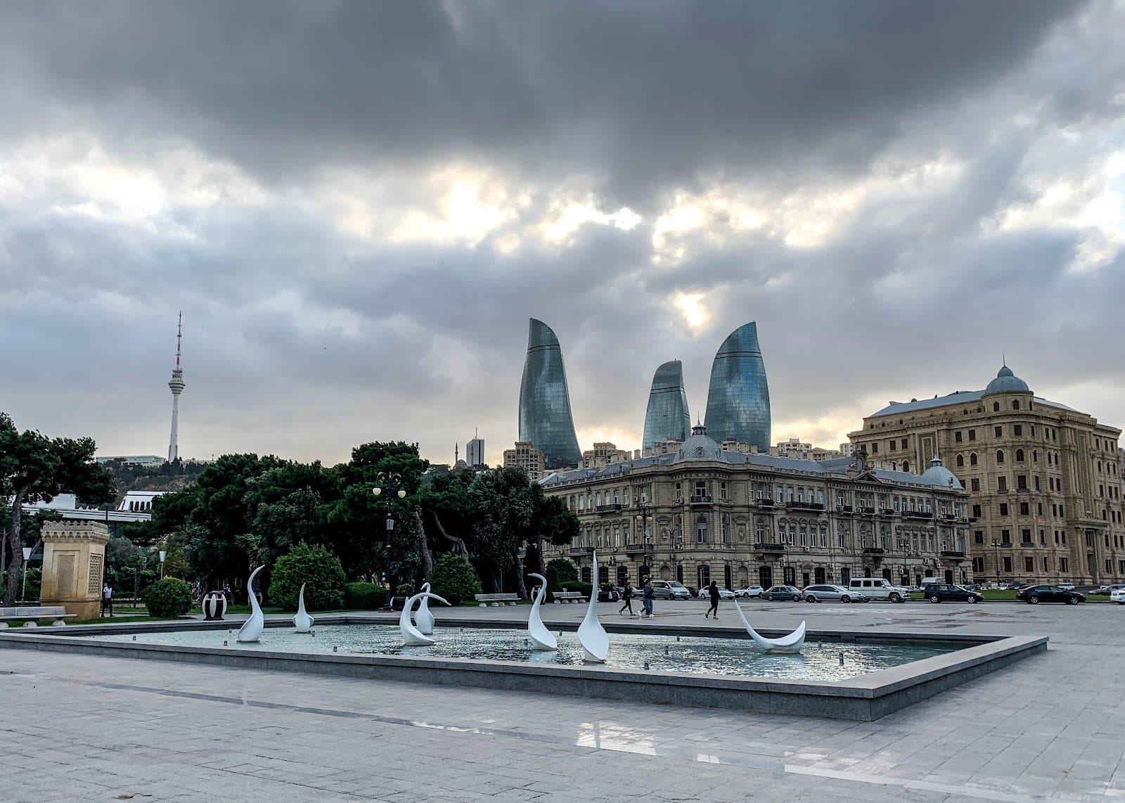 Baku Boulevard Seaside National Park - Image 1