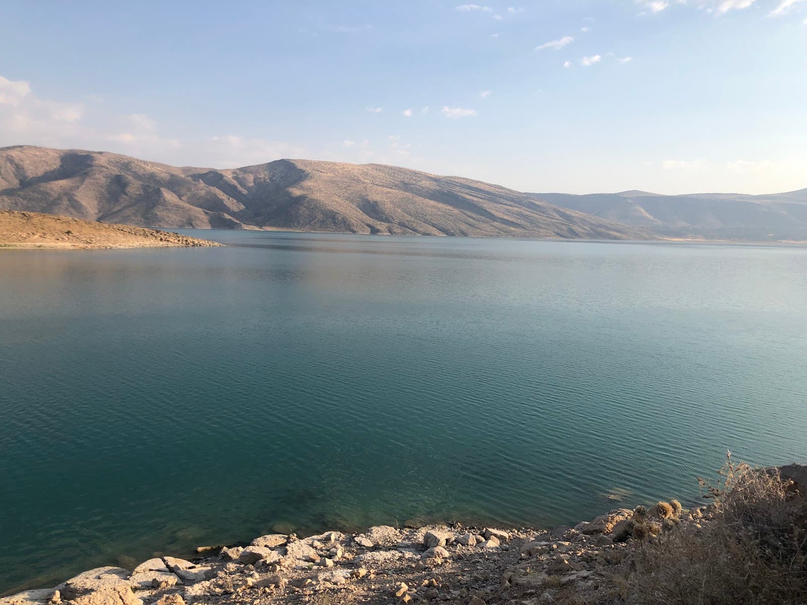 Dorudzan Dam and Lake - Image 1