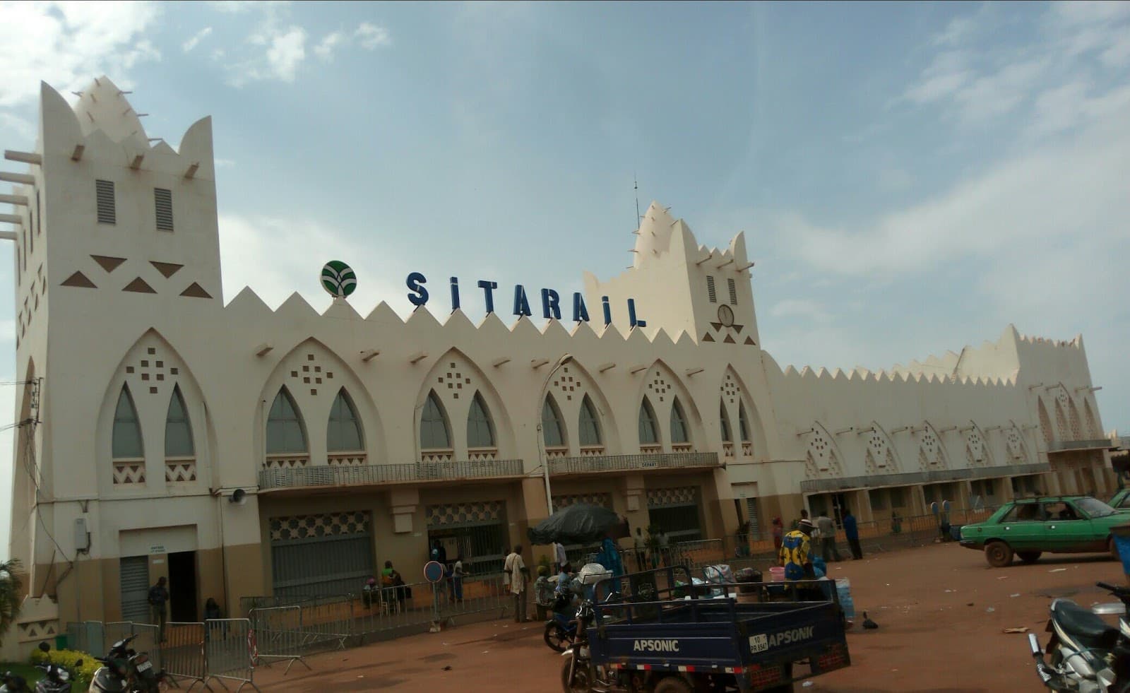 Place de la Gare Bobo-Dioulasso - Image 1