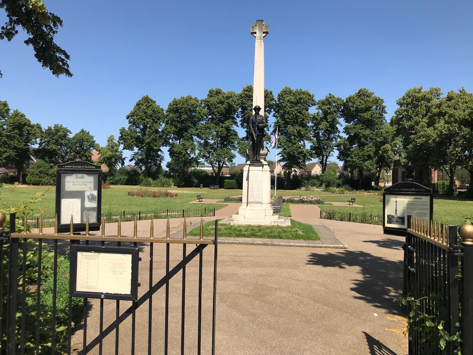 Ilford War Memorial Gardens - Image 1