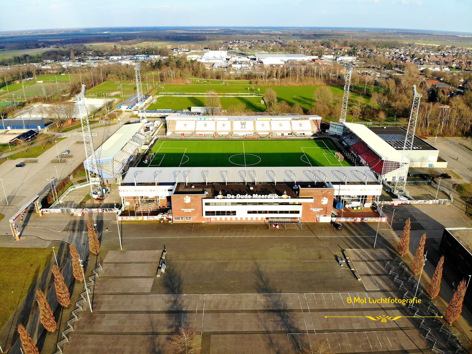 De Oude Meerdijk (FC Emmen) - Image 1