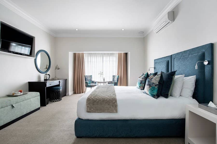 Intimate Hotel Suites