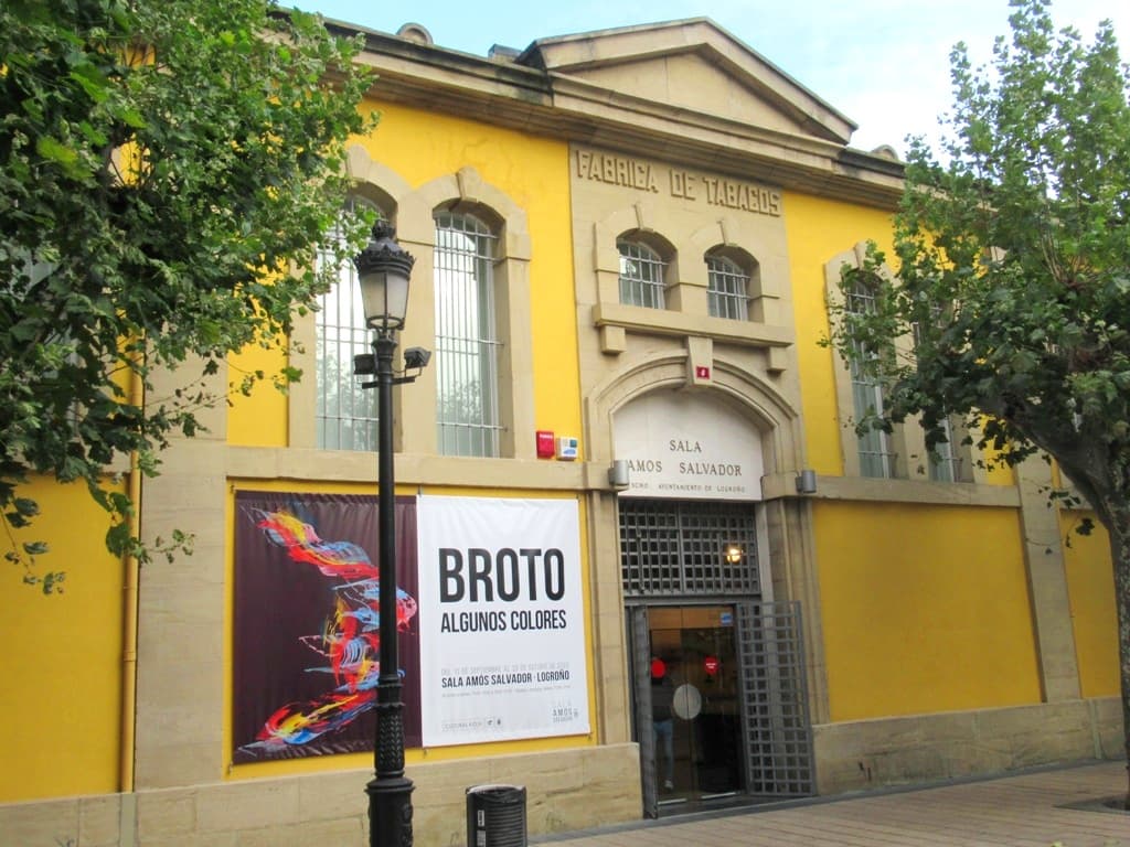 Sala Amós Salvador - Image 1