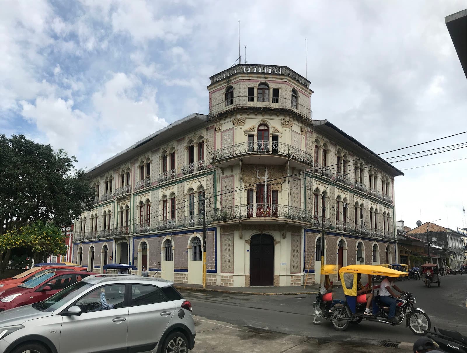 Hotel Palace - Image 1