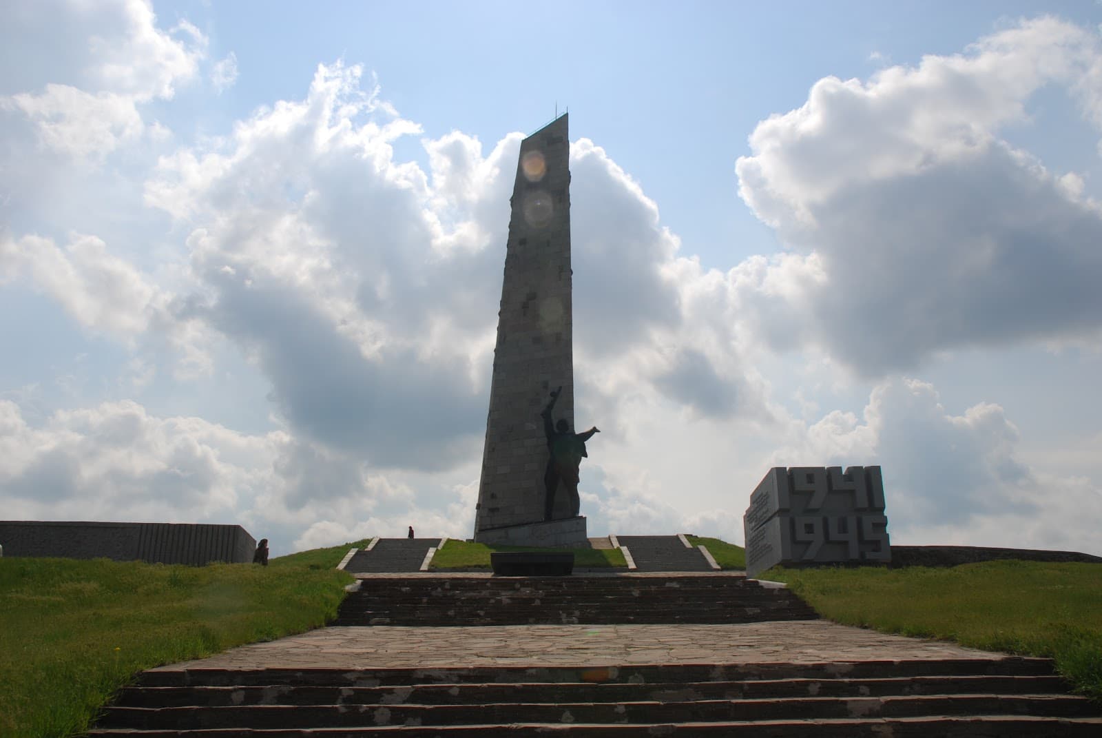 Saur-Mogila Memorial (day trip) - Image 1
