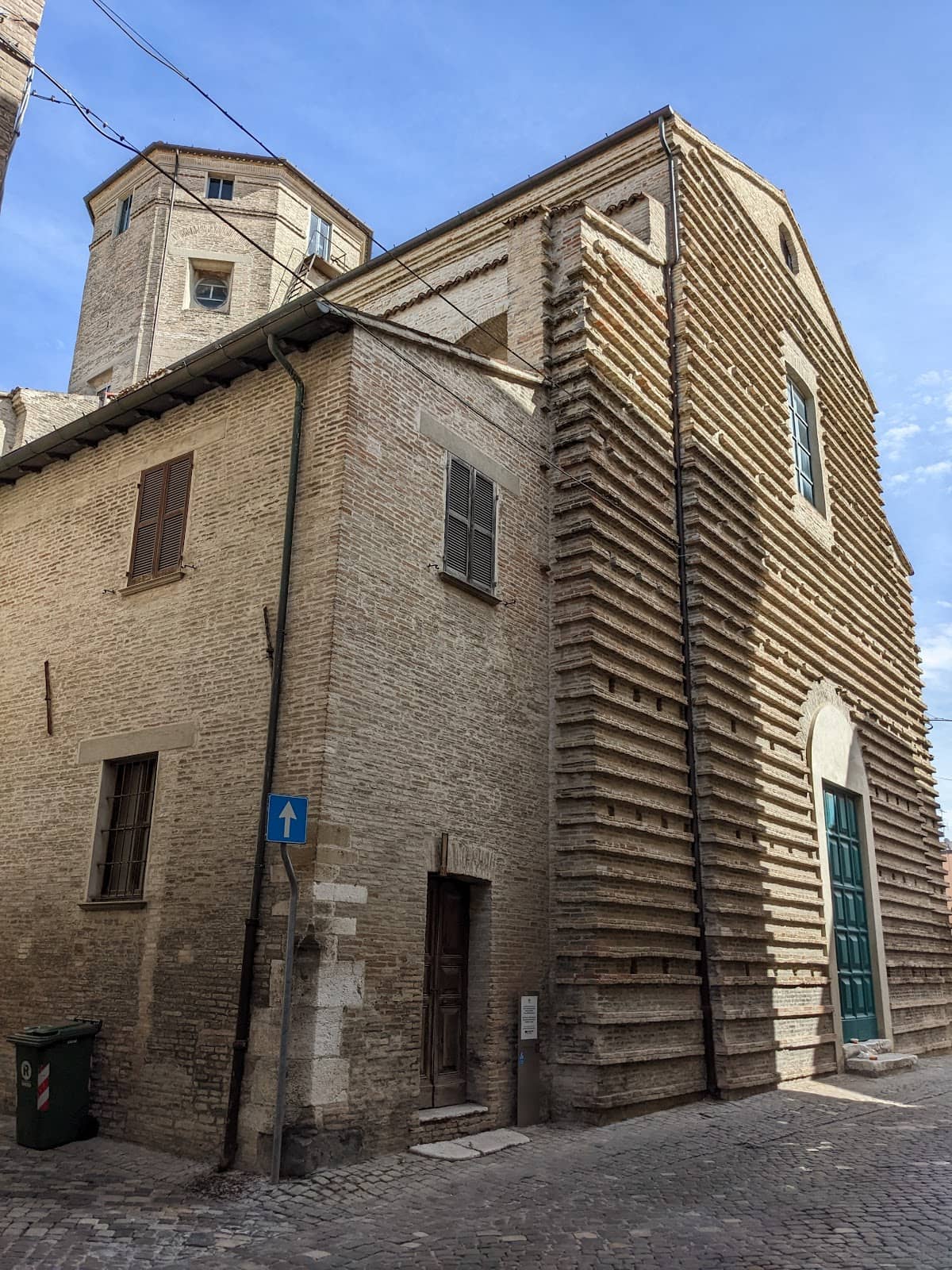 Evocative Atmosphere