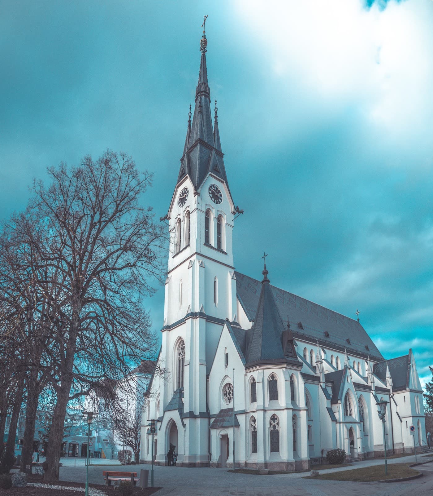 St. Dionysen Parish Church Traun - Image 1