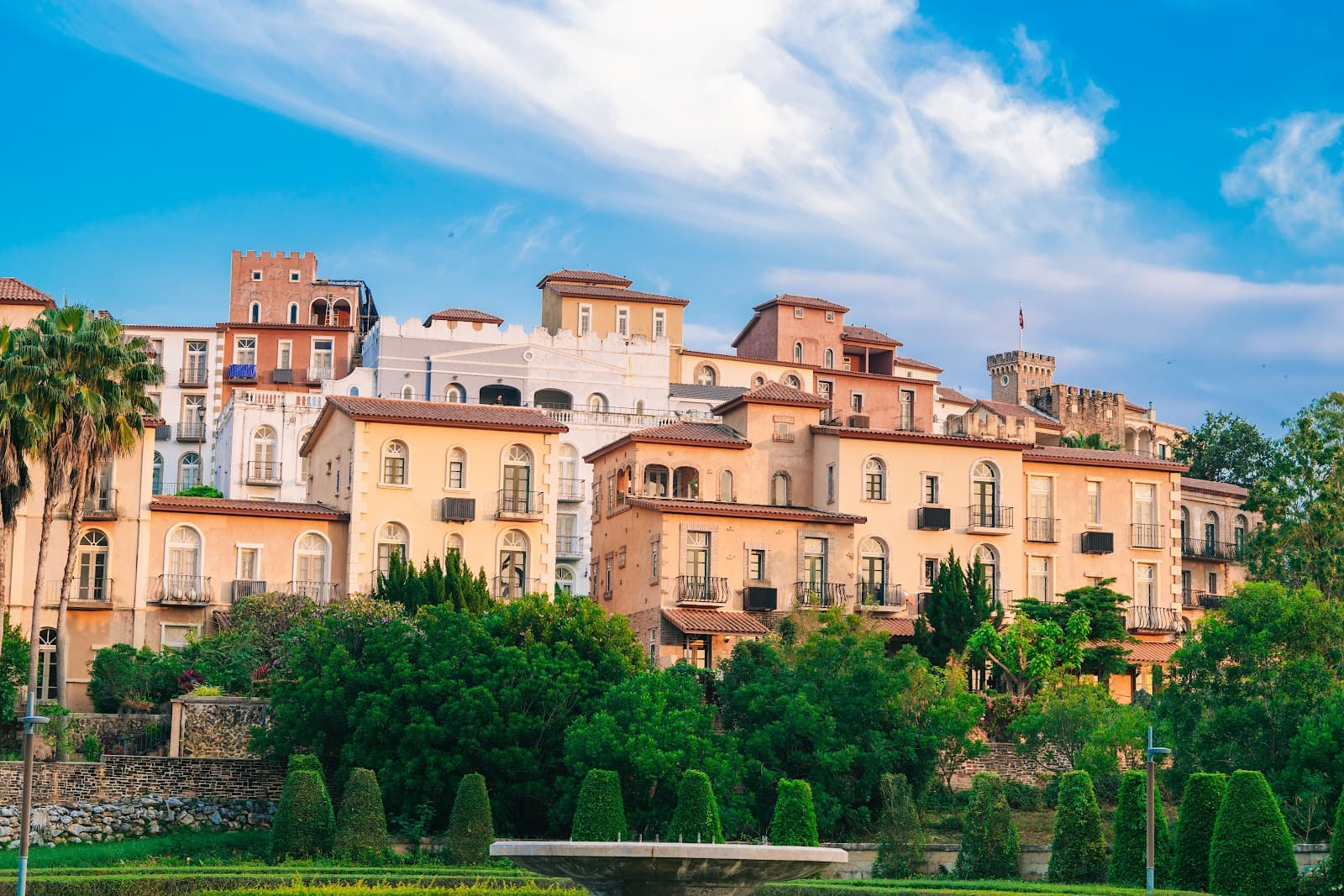 Toscana Valley Town Square - Image 1