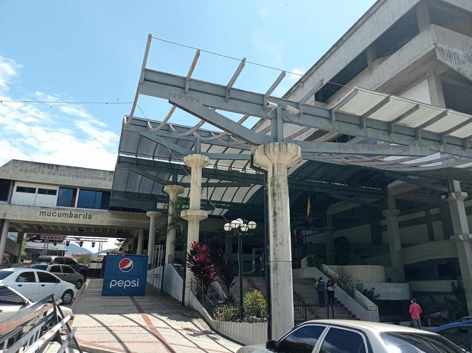 Centro de Convenciones Mucumbarila - Image 1