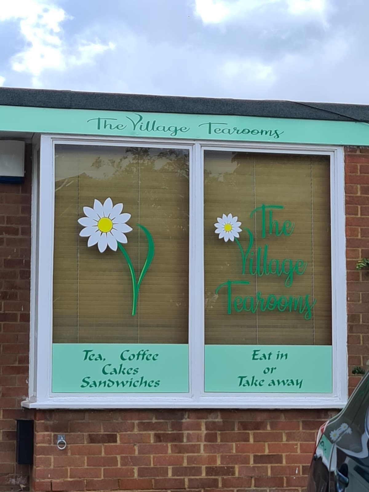 Teapot Island Yalding - Image 1