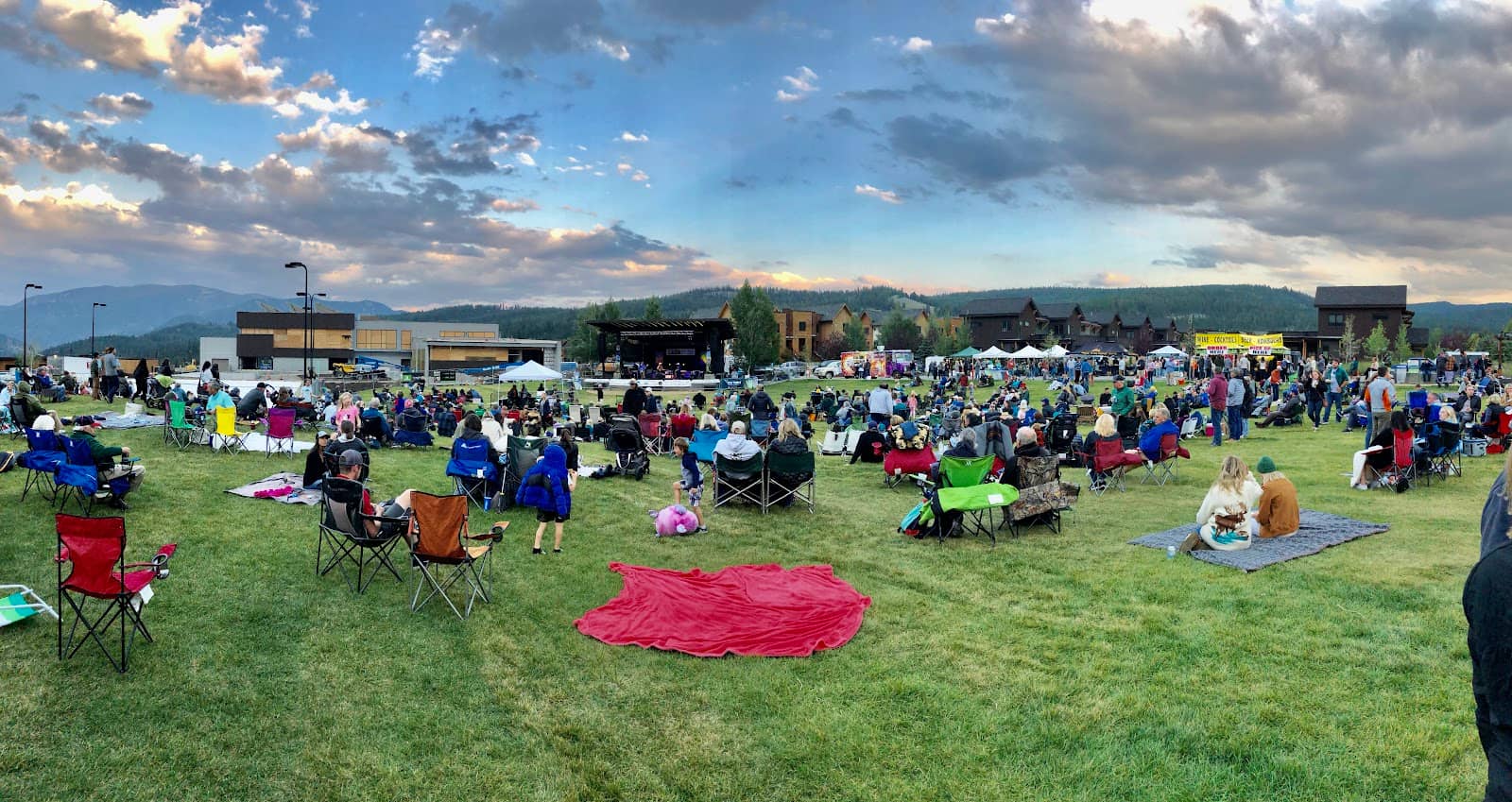 Winter Ice Rink & Snow Ramp