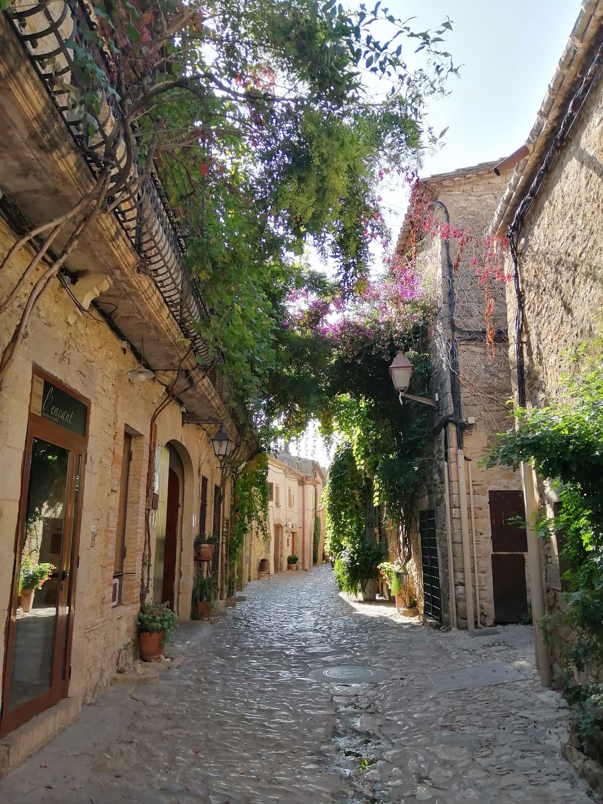 Peratallada - Image 1